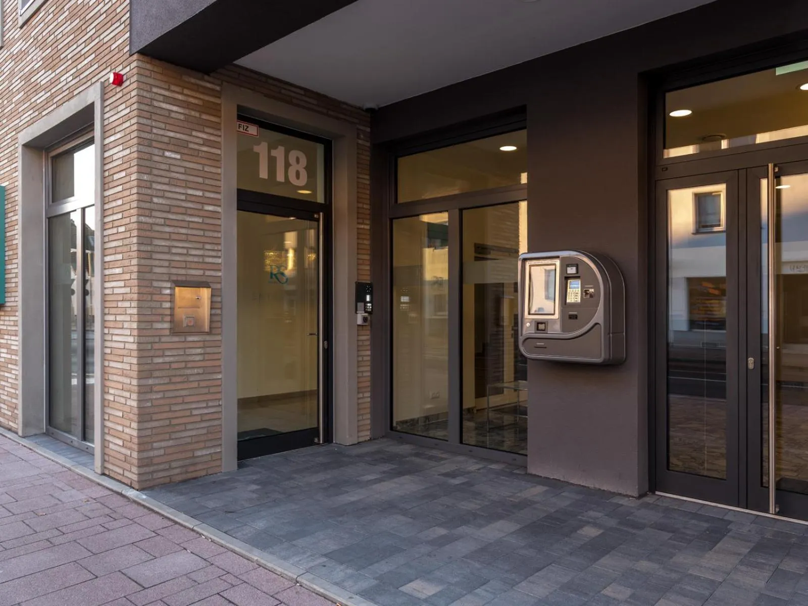 Facade/entrance in RS-HOTEL - smart & modern Hotel Apartments