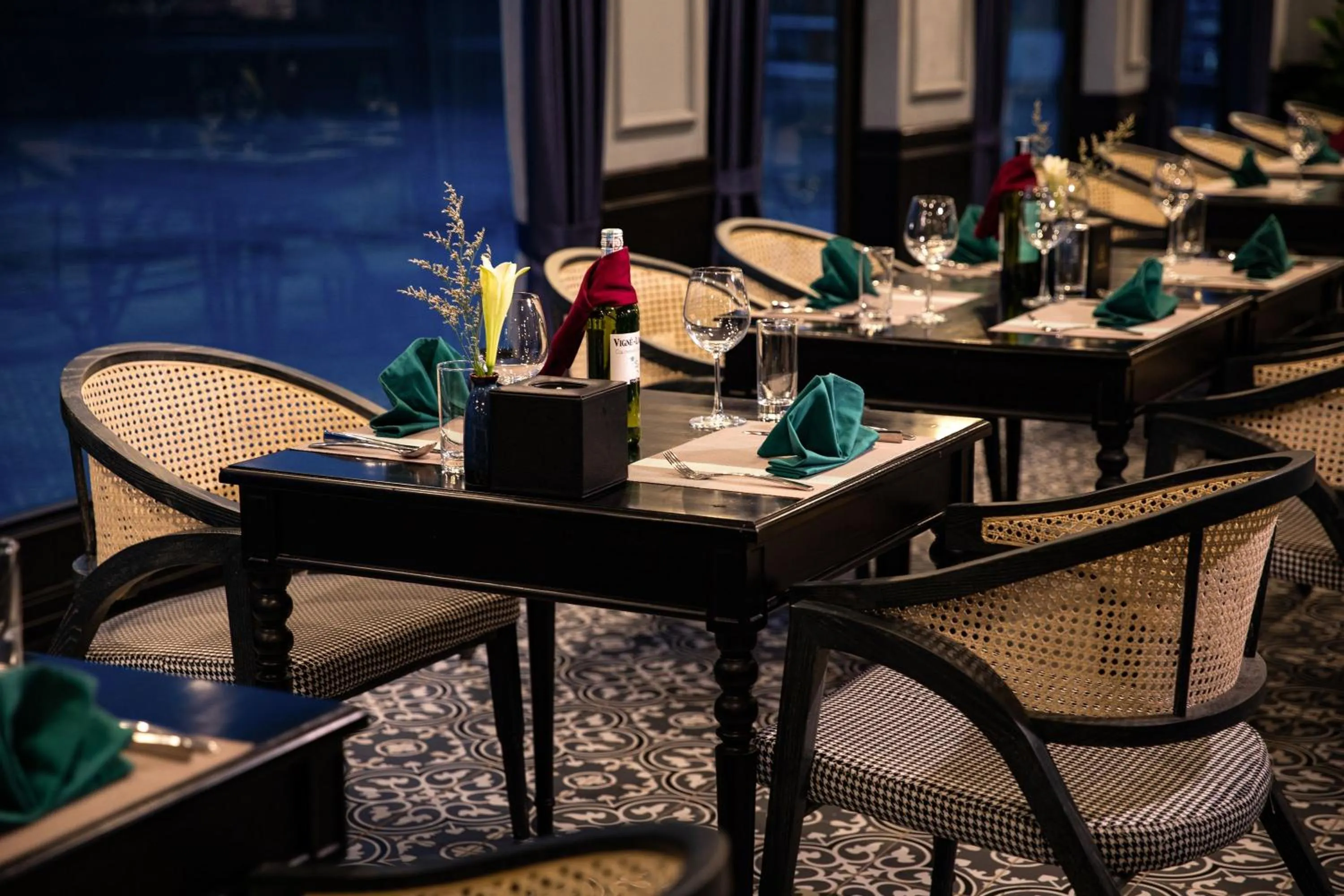 Restaurant/places to eat in Doris Cruise by HAG