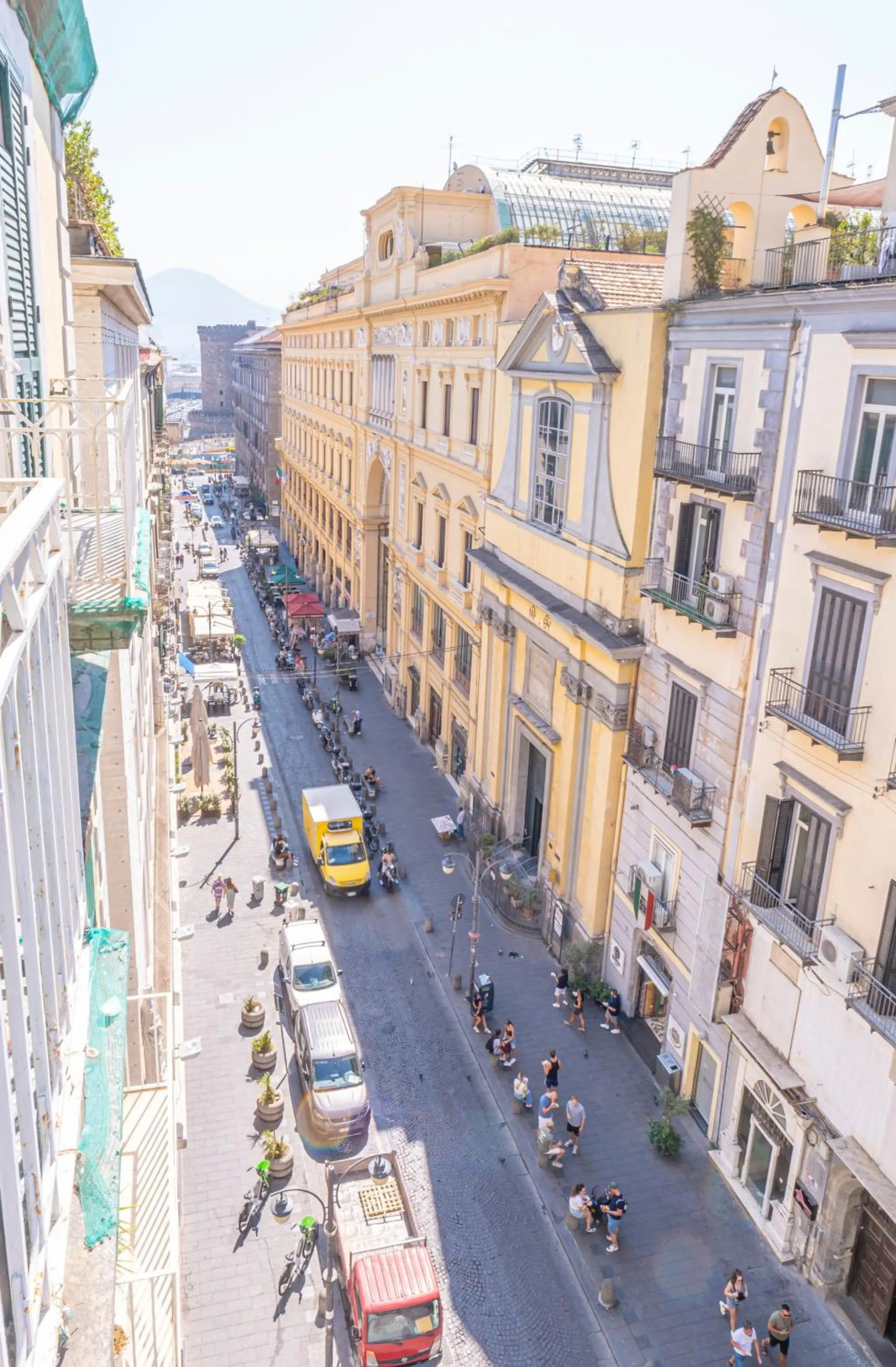 City view in B&B Napoli Centro