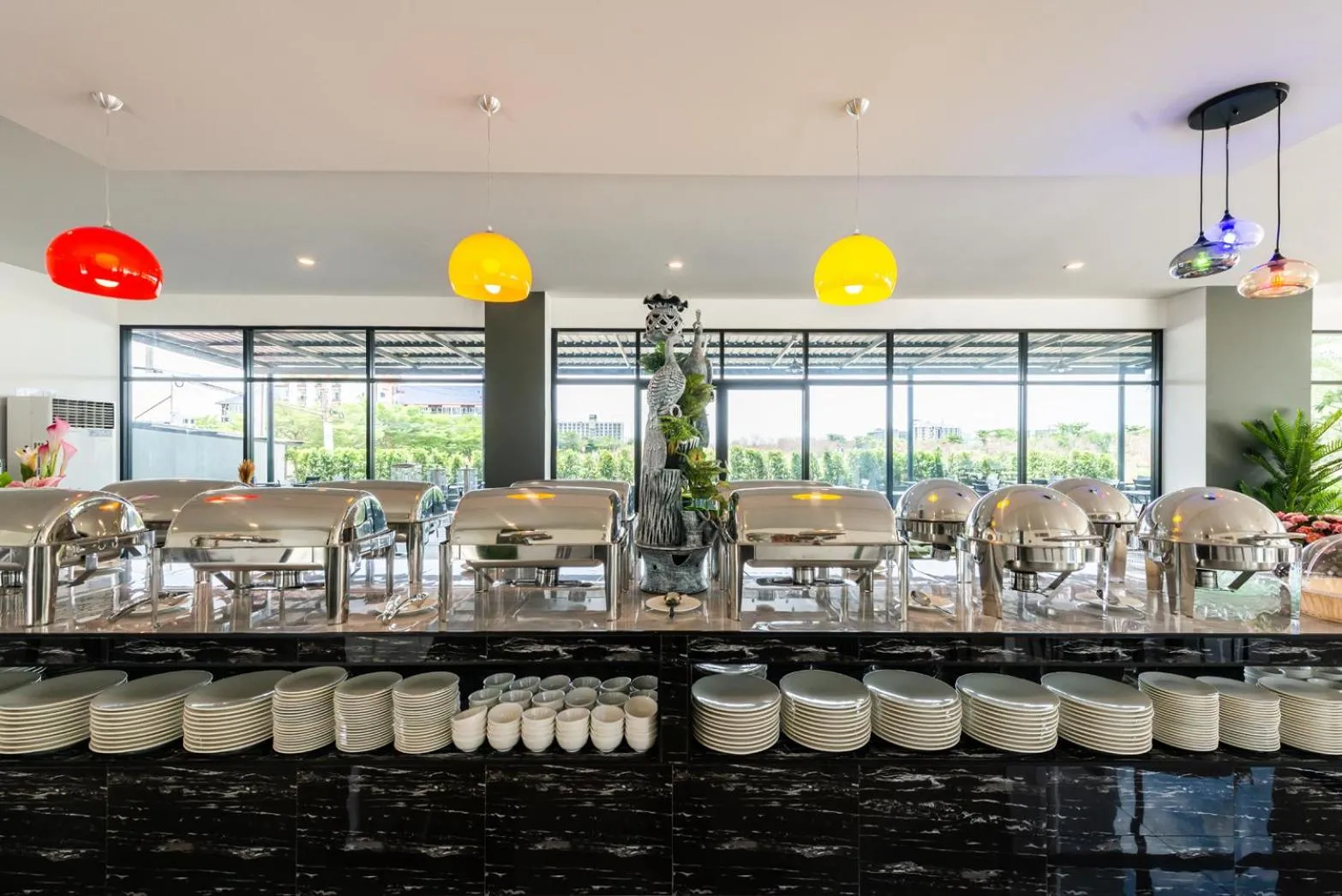 Restaurant/places to eat in Aurora Suvarnabhumi