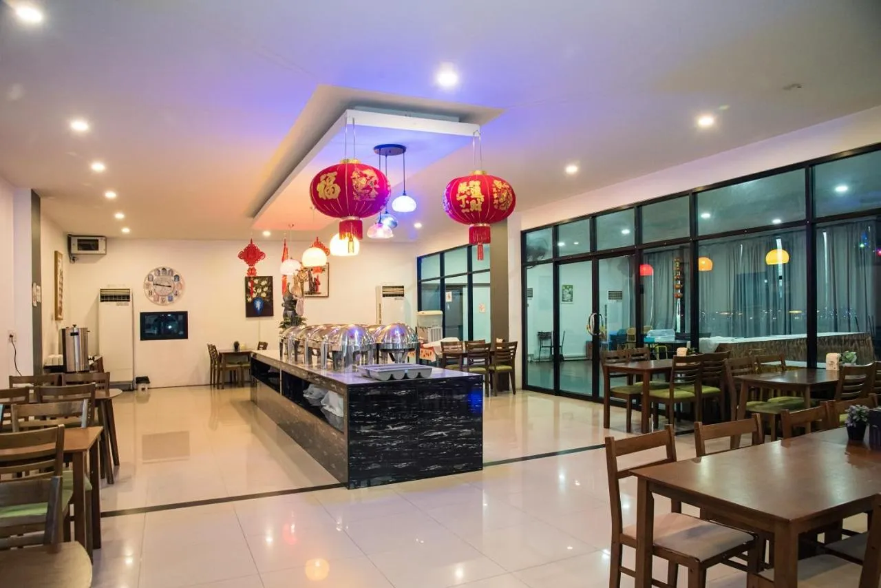 Restaurant/places to eat in Aurora Suvarnabhumi