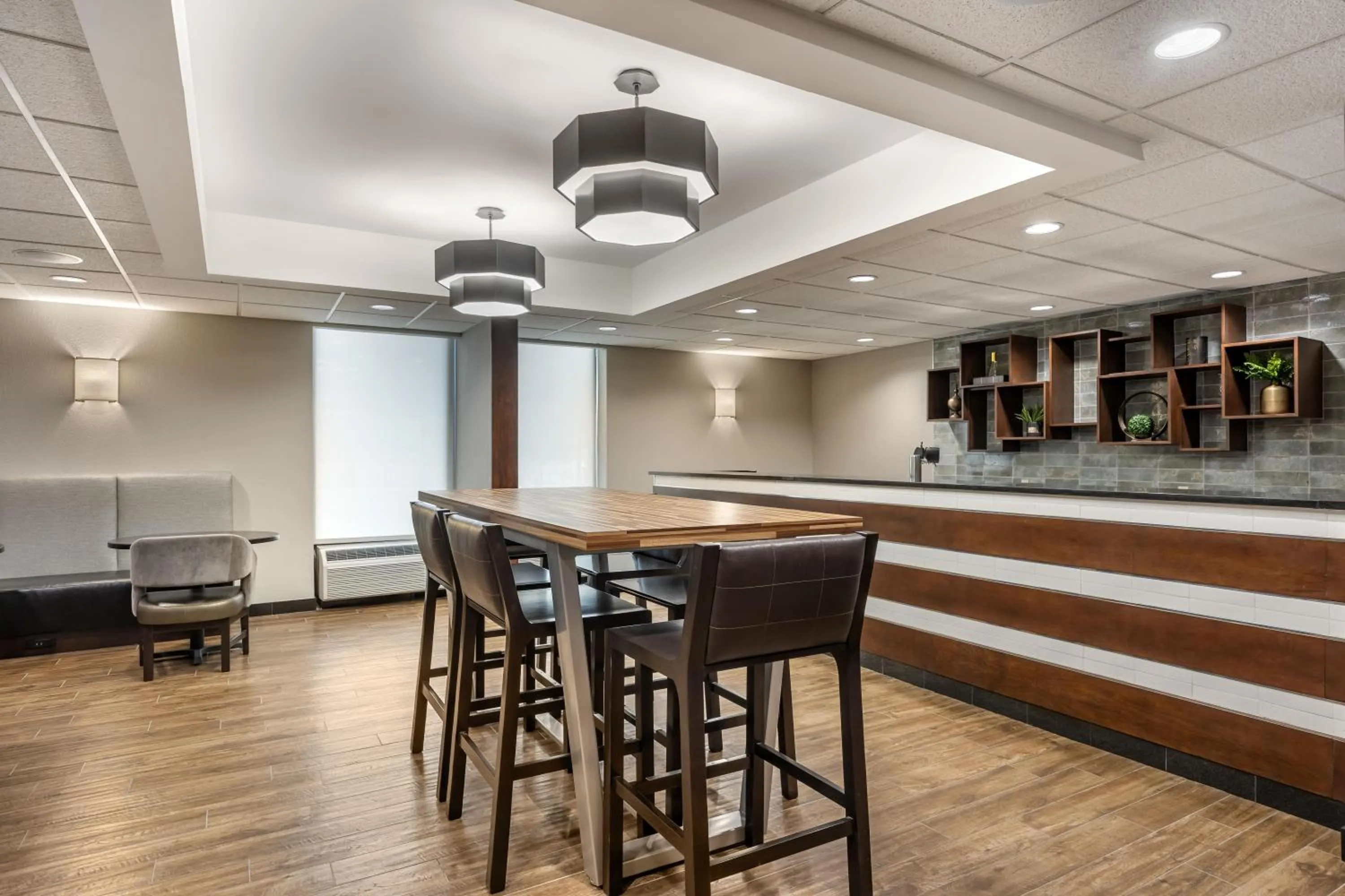 Lounge or bar in Drury Inn & Suites Springfield MO