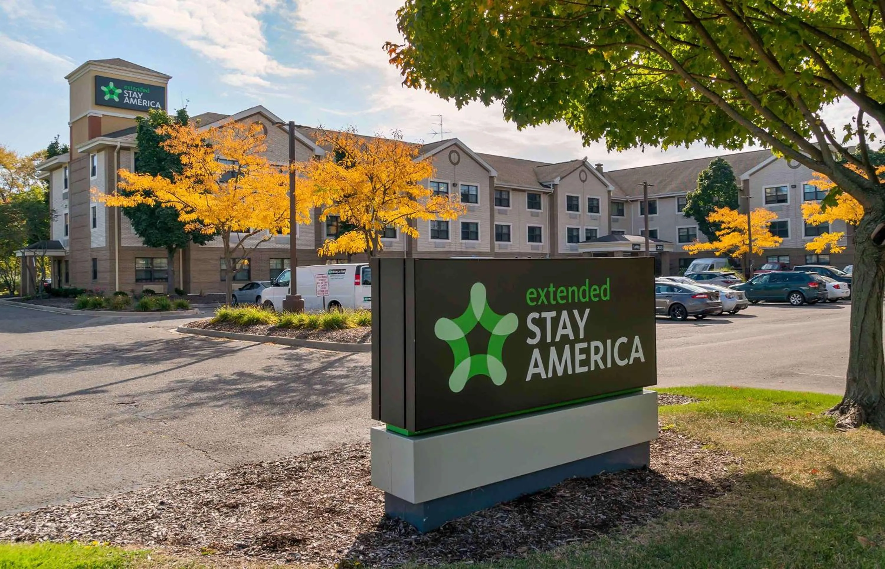Property building in Extended Stay America Suites - Detroit - Metropolitan Airport