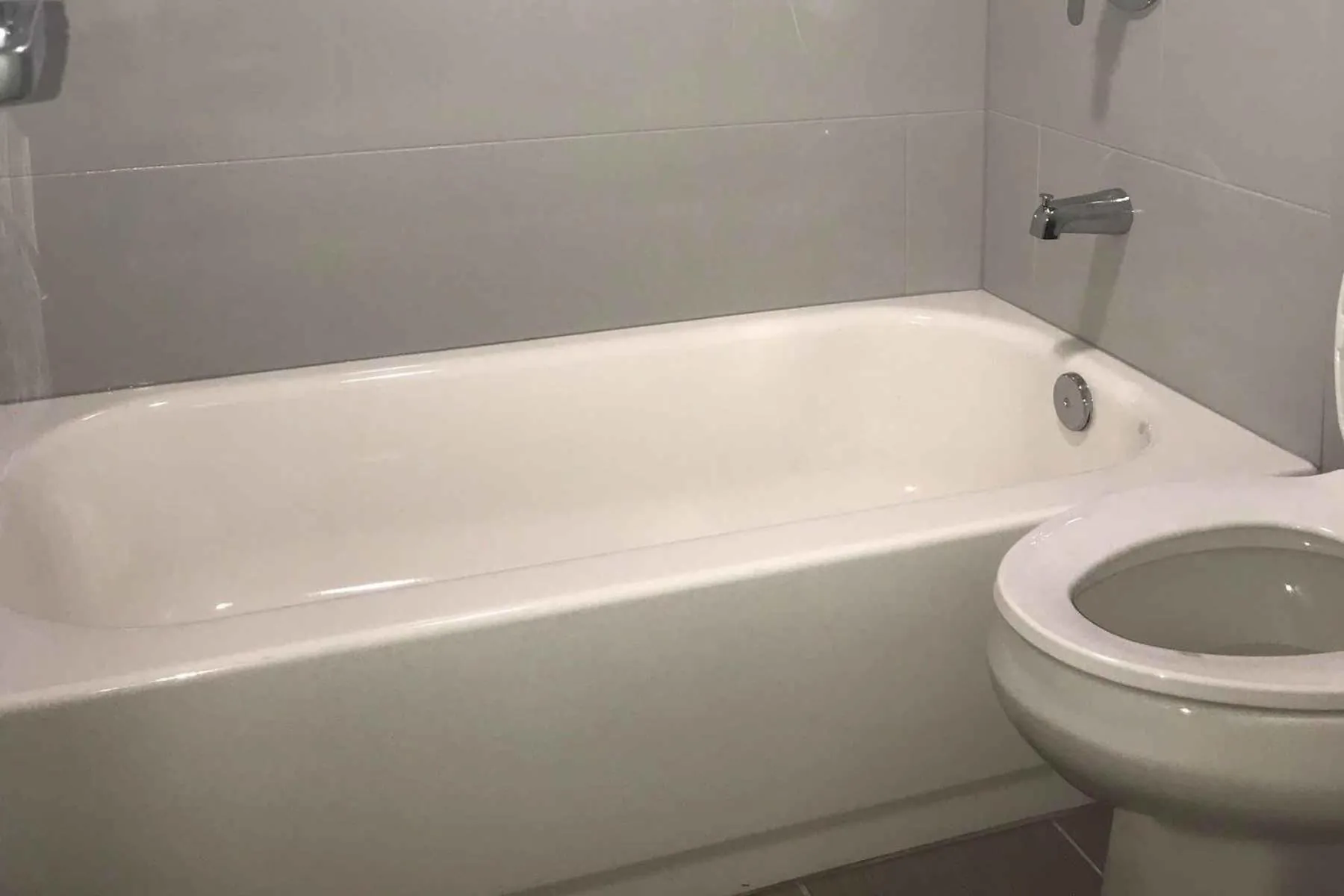 Bathroom in Wingate by Wyndham Louisville Airport Expo Center