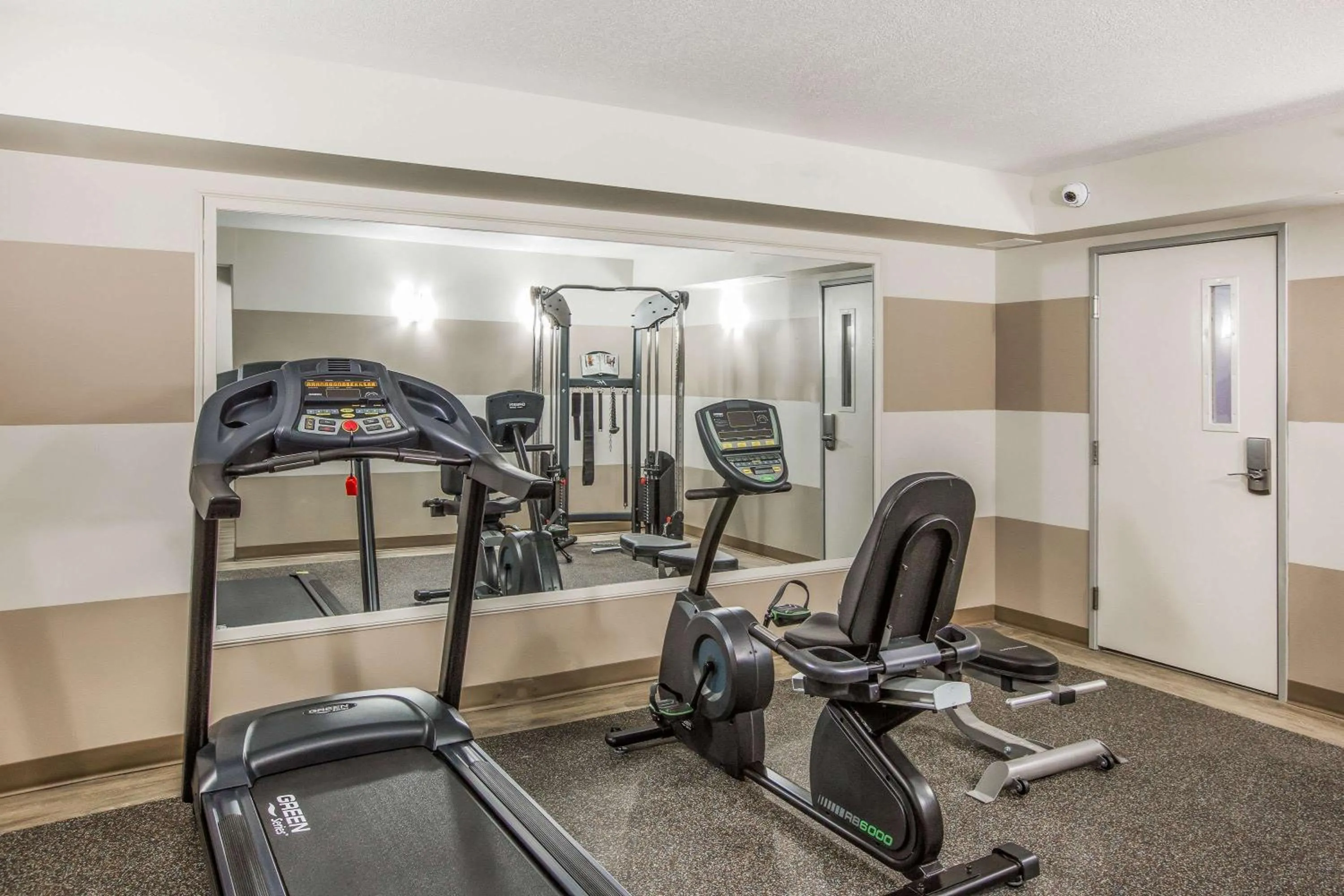 Fitness centre/facilities in Wingate by Wyndham Louisville Airport Expo Center
