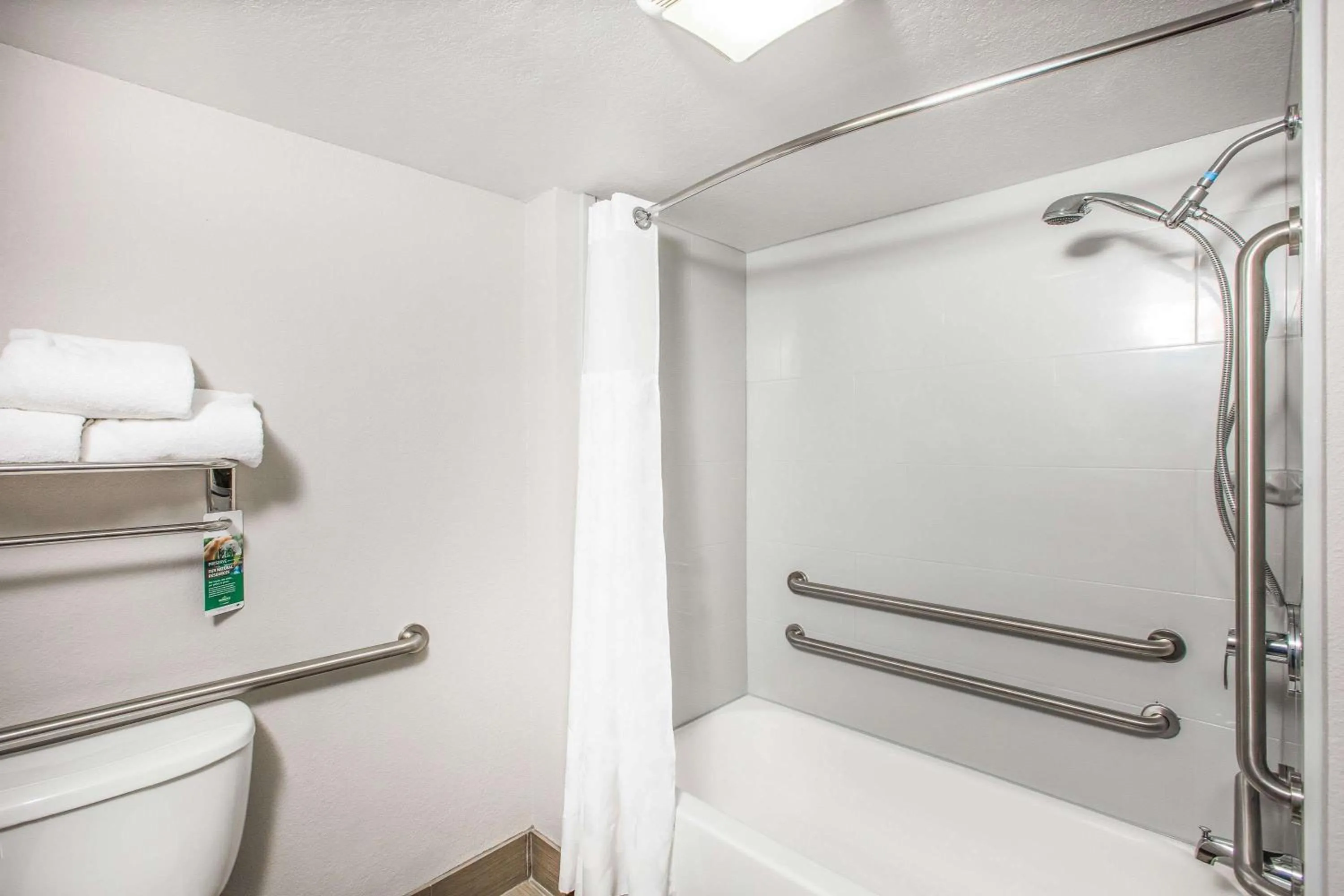 Bathroom in Wingate by Wyndham Louisville Airport Expo Center