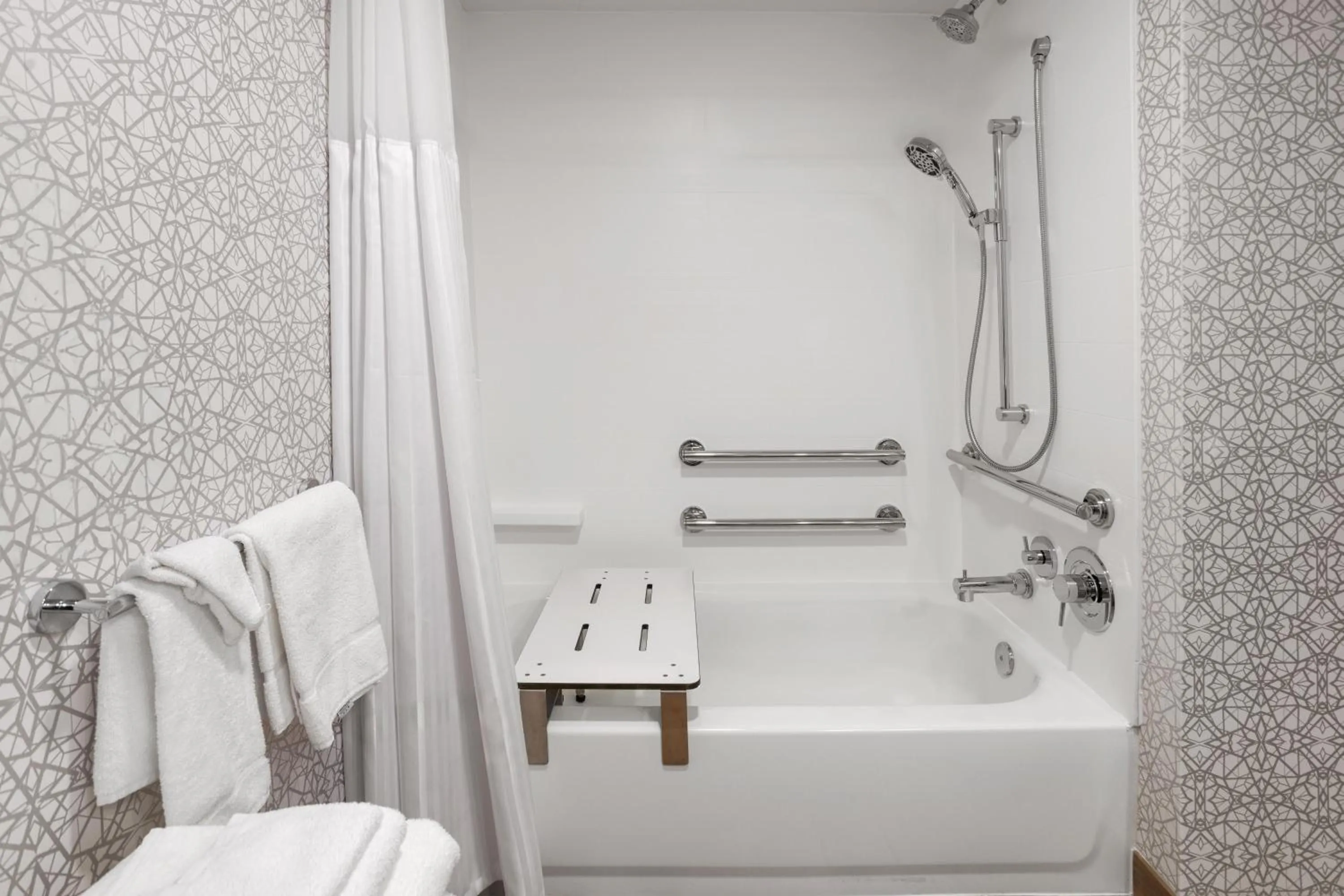 Bathroom in Hampton Inn Somerset