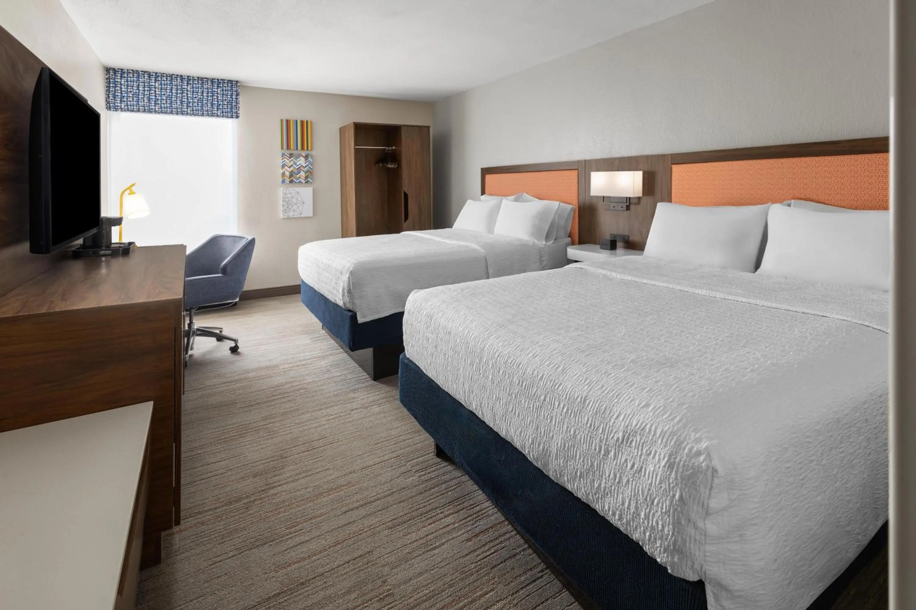 Bed in Hampton Inn Somerset