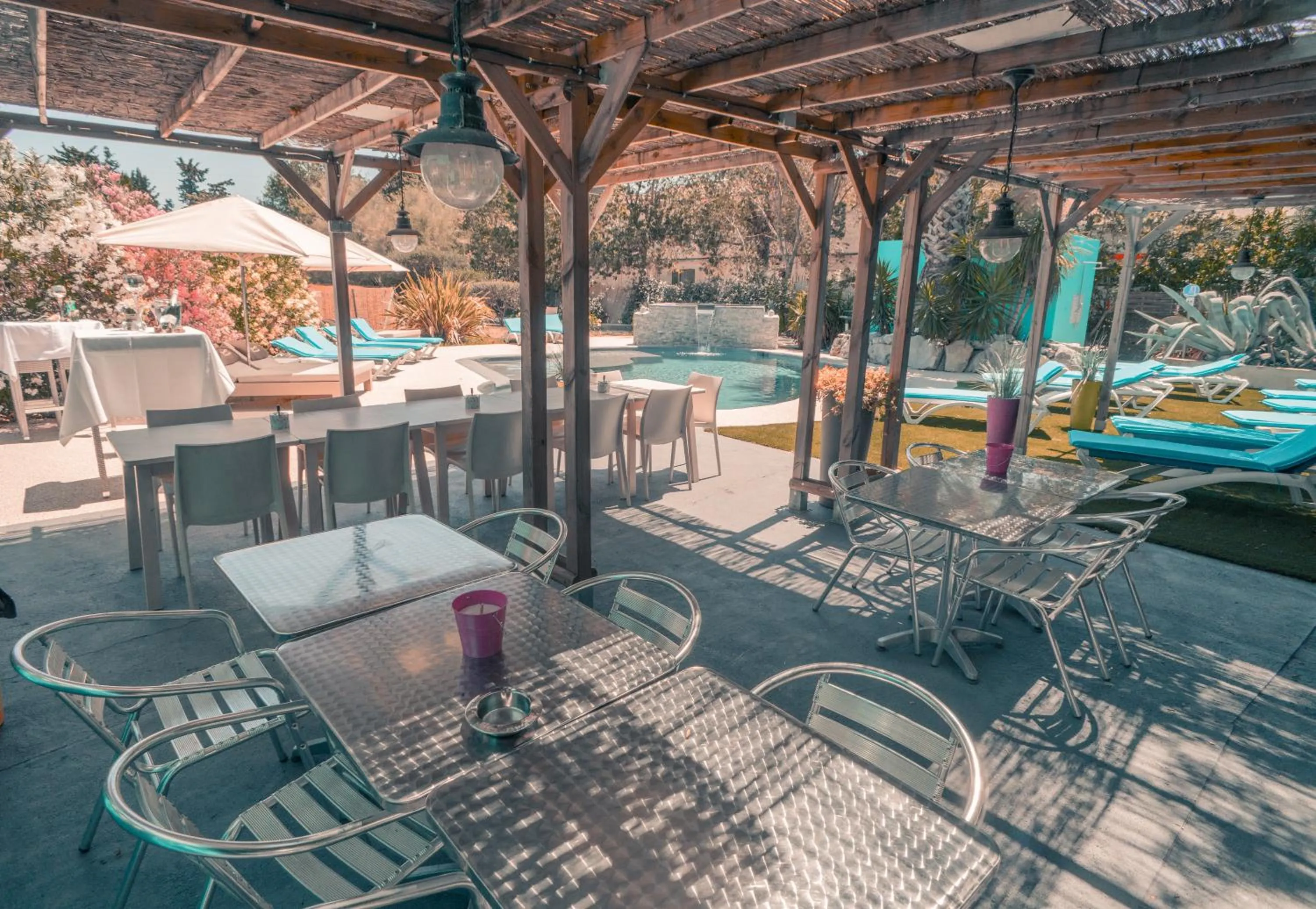 Le President-Gare Nimes Pont Du Gard