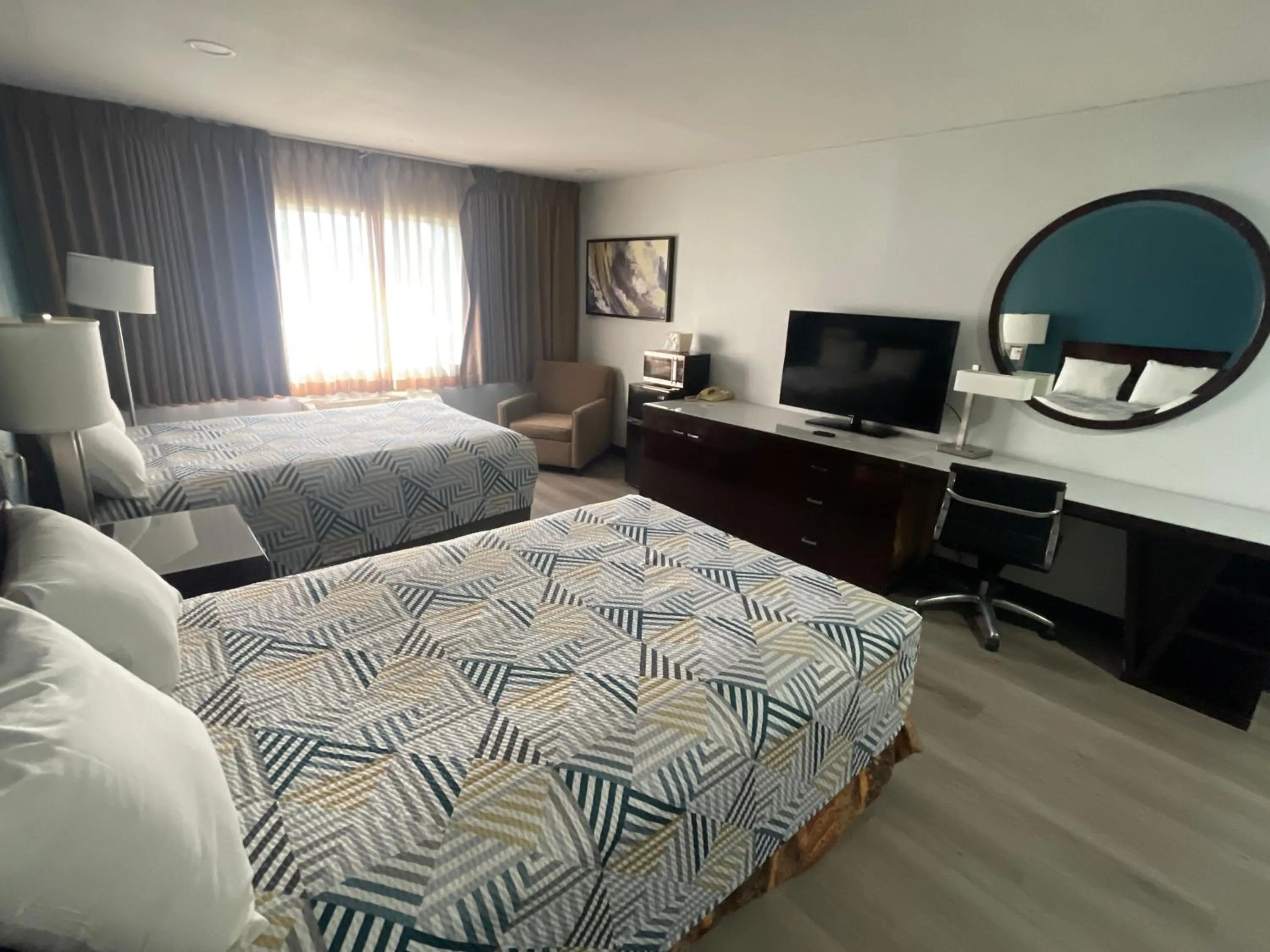 Bed in Studio 6 San Pedro, CA Port of Los Angeles