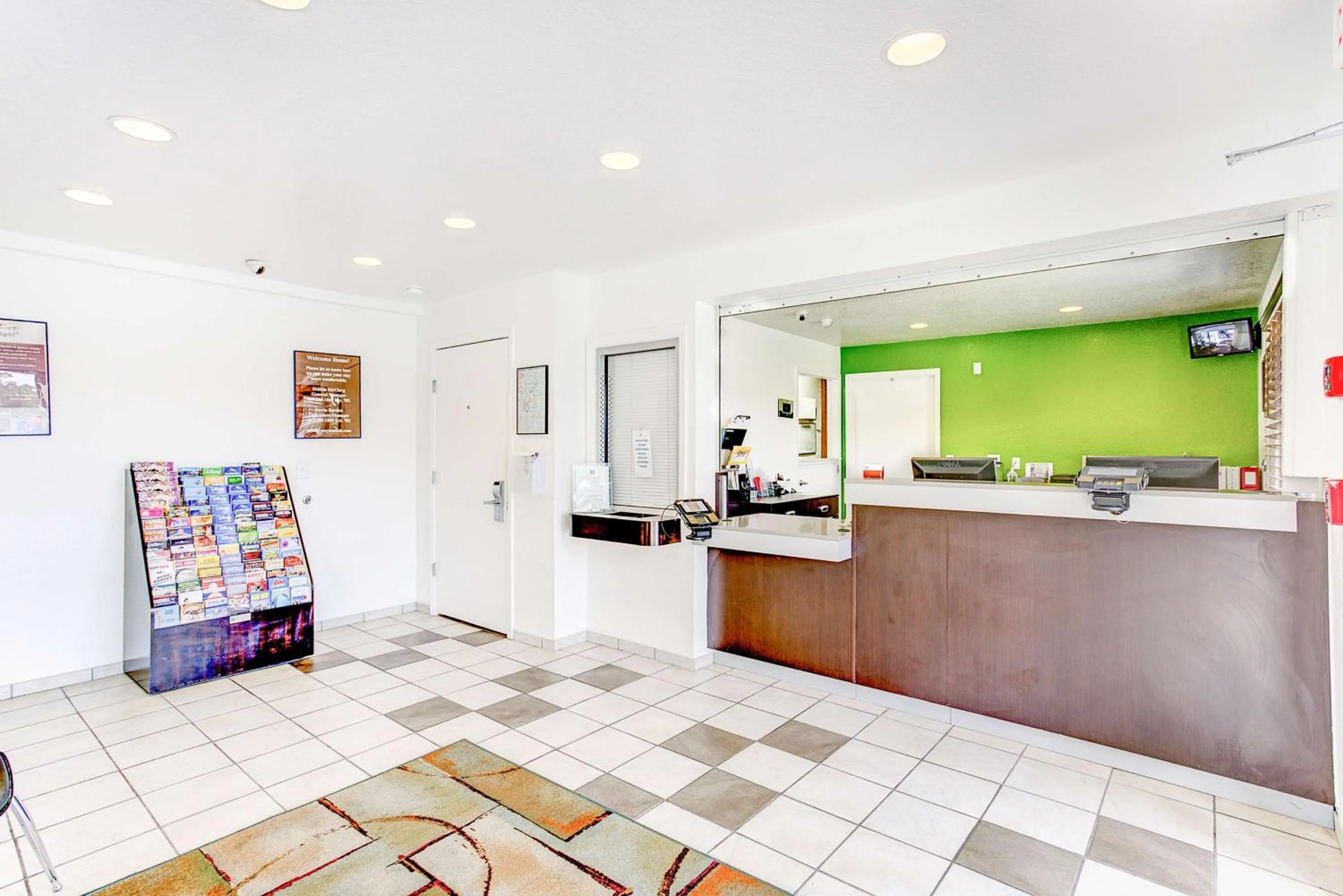 Lobby or reception in Studio 6-Kissimmee, FL - Orlando