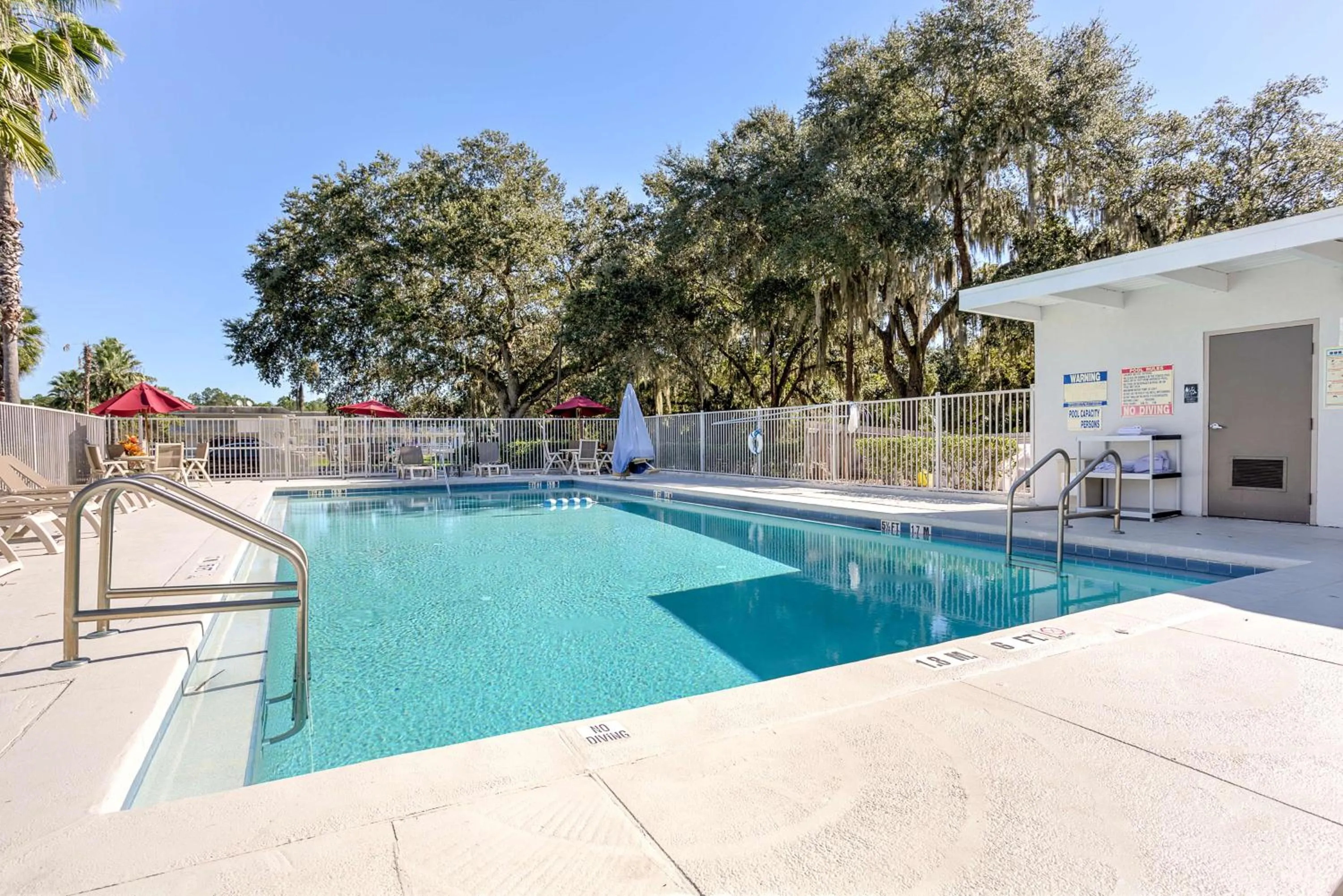 Day in Studio 6-Kissimmee, FL - Orlando