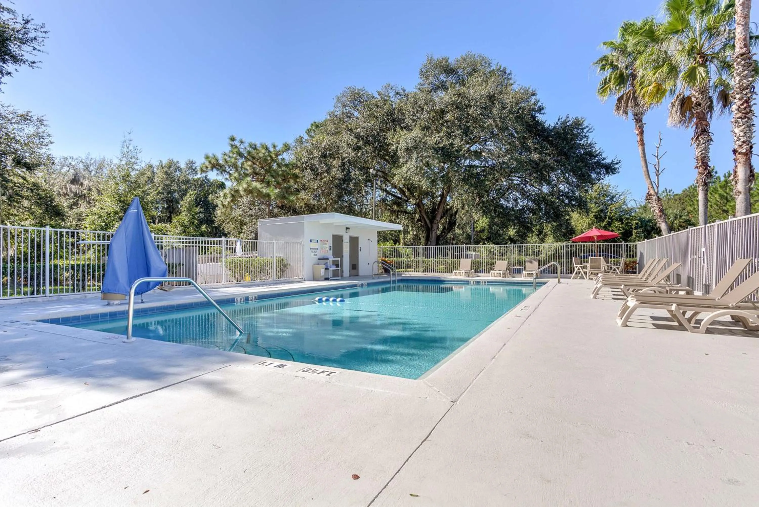 Day in Studio 6-Kissimmee, FL - Orlando