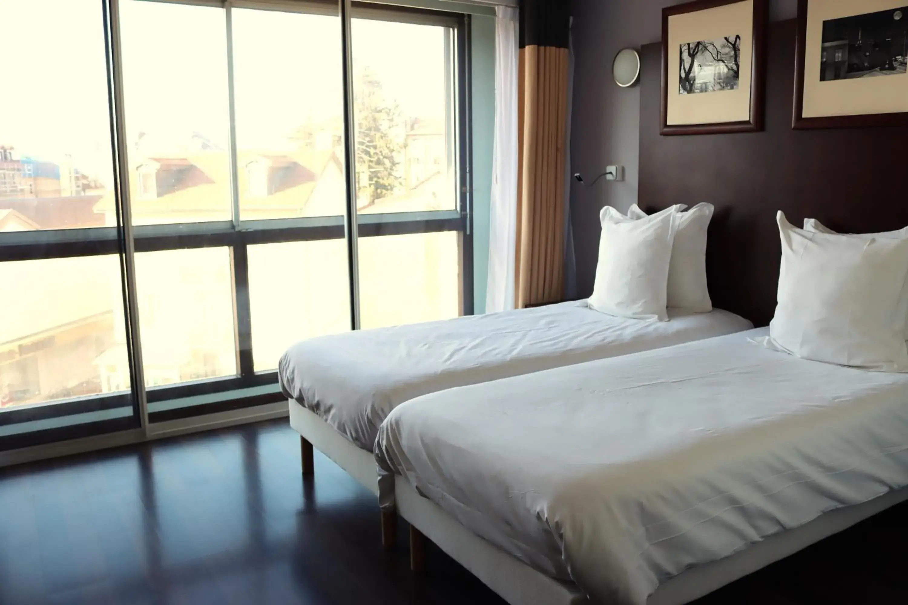 Bedroom, Bed in Hôtel Du Centre Annemasse Bedroom, Bed in Hôtel Du Centre Annemasse