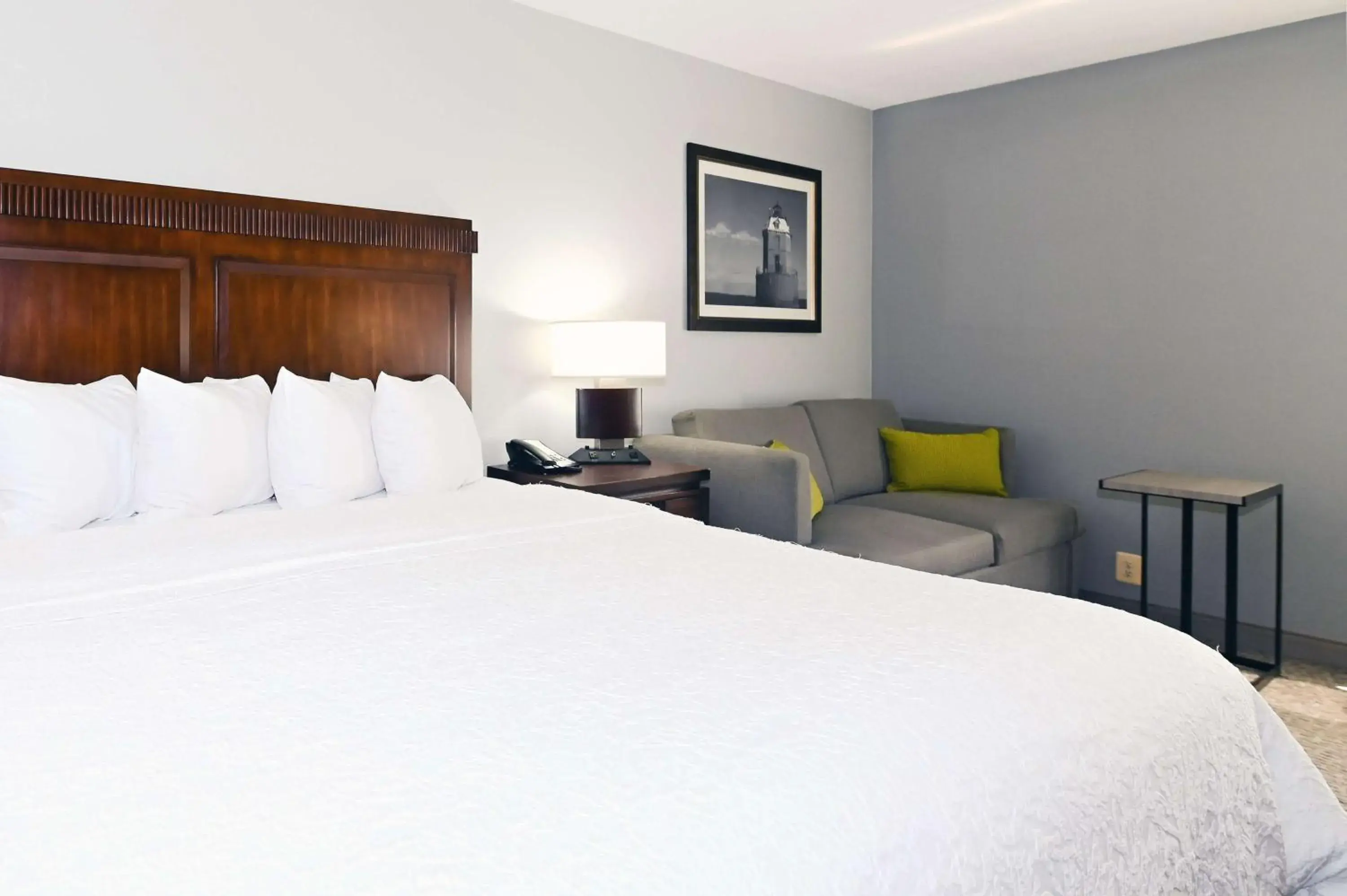 King Room - Hearing Access/Non-Smoking in Hampton Inn Lexington Park King Room - Hearing Access/Non-Smoking in Hampton Inn Lexington Park