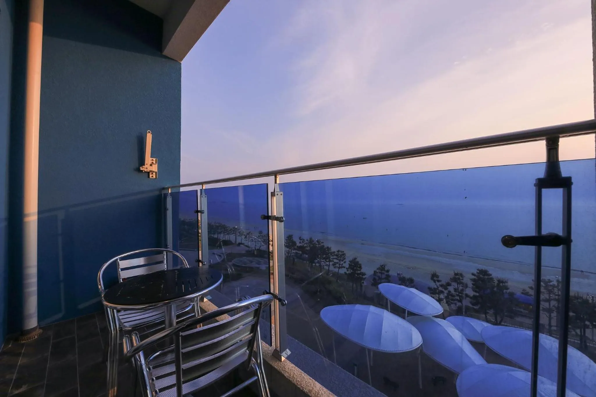 Balcony/Terrace in Merrymud Hotel