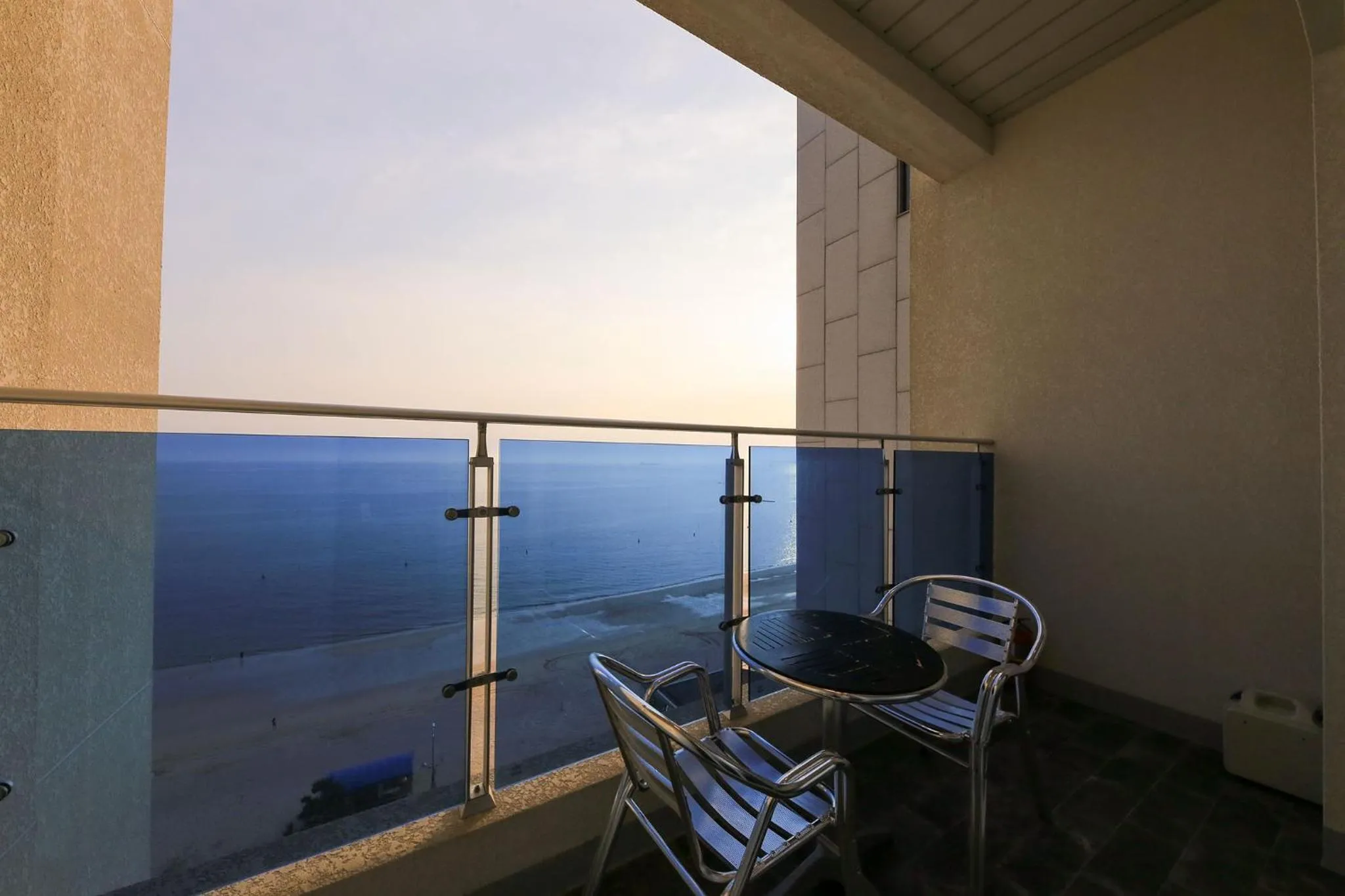 Balcony/Terrace in Merrymud Hotel