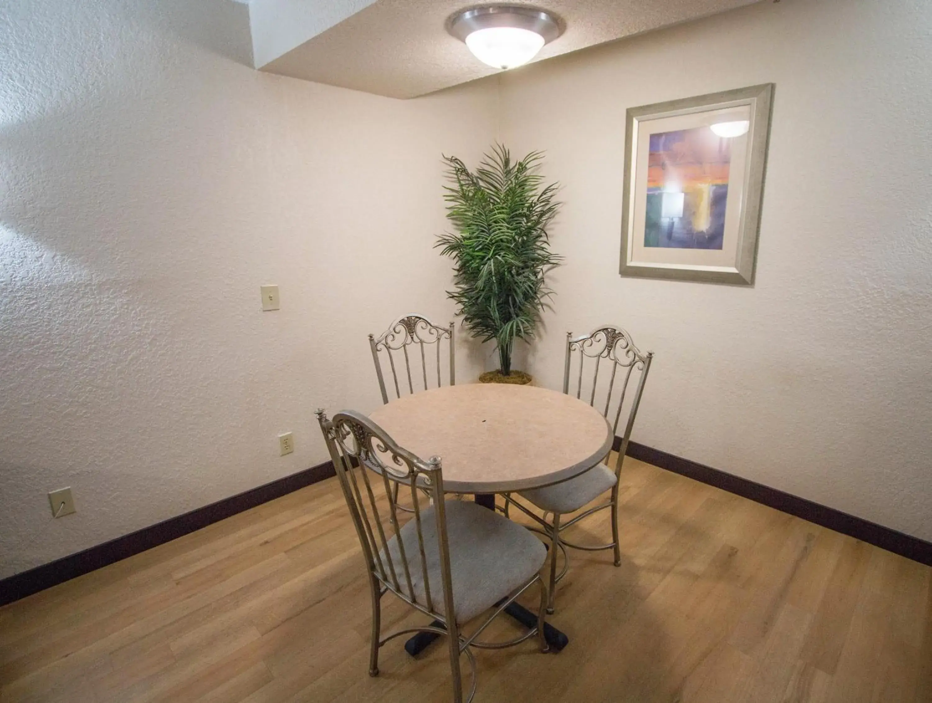 Photo of the whole room in Red Roof Inn Hilton Head Island Photo of the whole room in Red Roof Inn Hilton Head Island