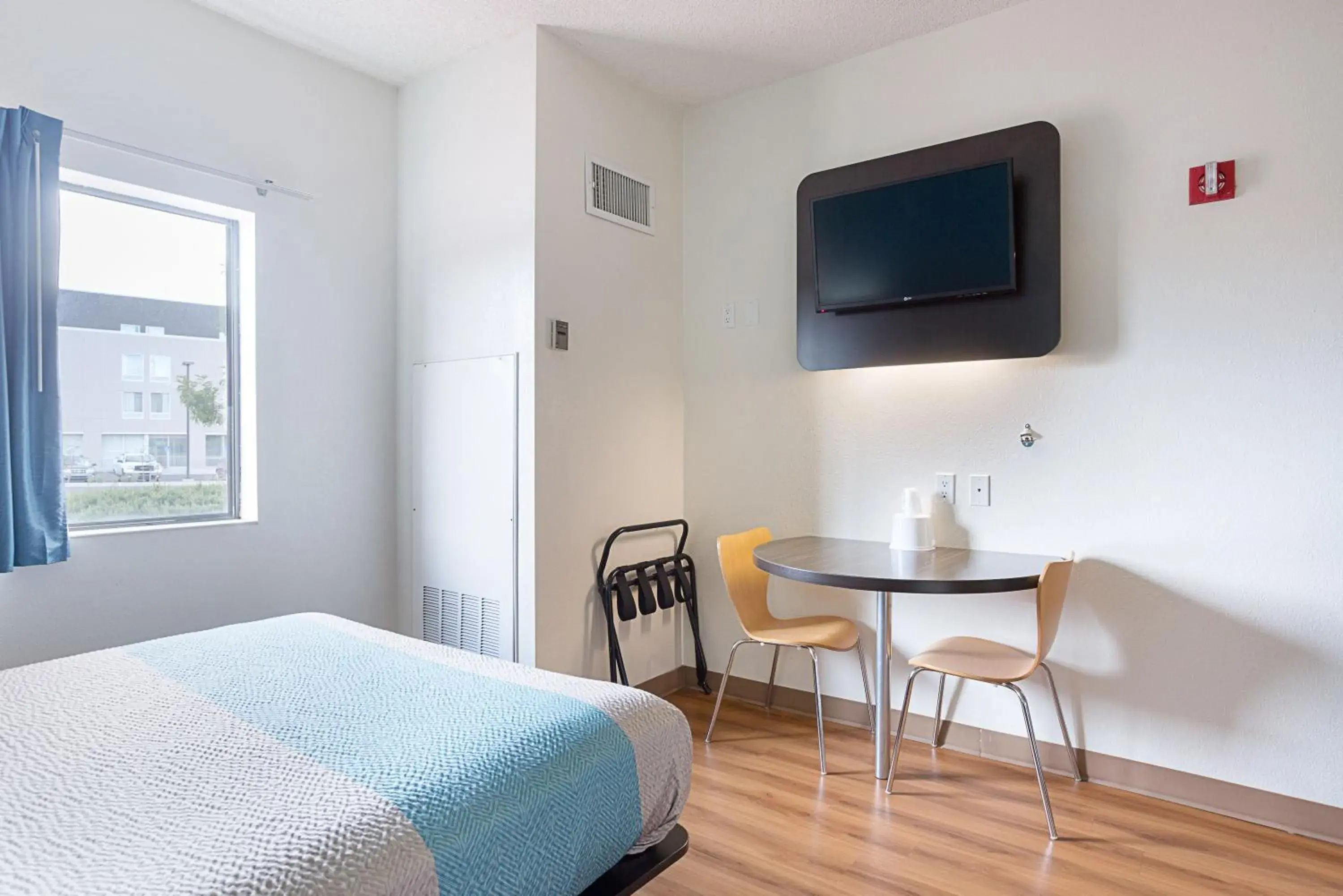 Bedroom, Bed in Motel 6-Page, AZ Bedroom, Bed in Motel 6-Page, AZ