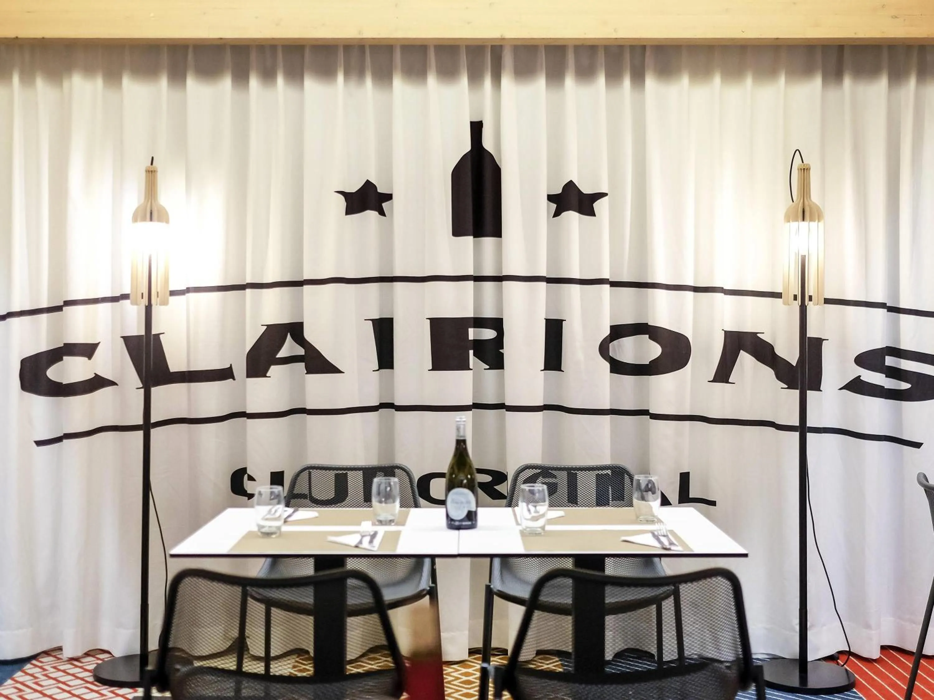 Restaurant/places to eat in Hôtel ibis Styles Auxerre Nord