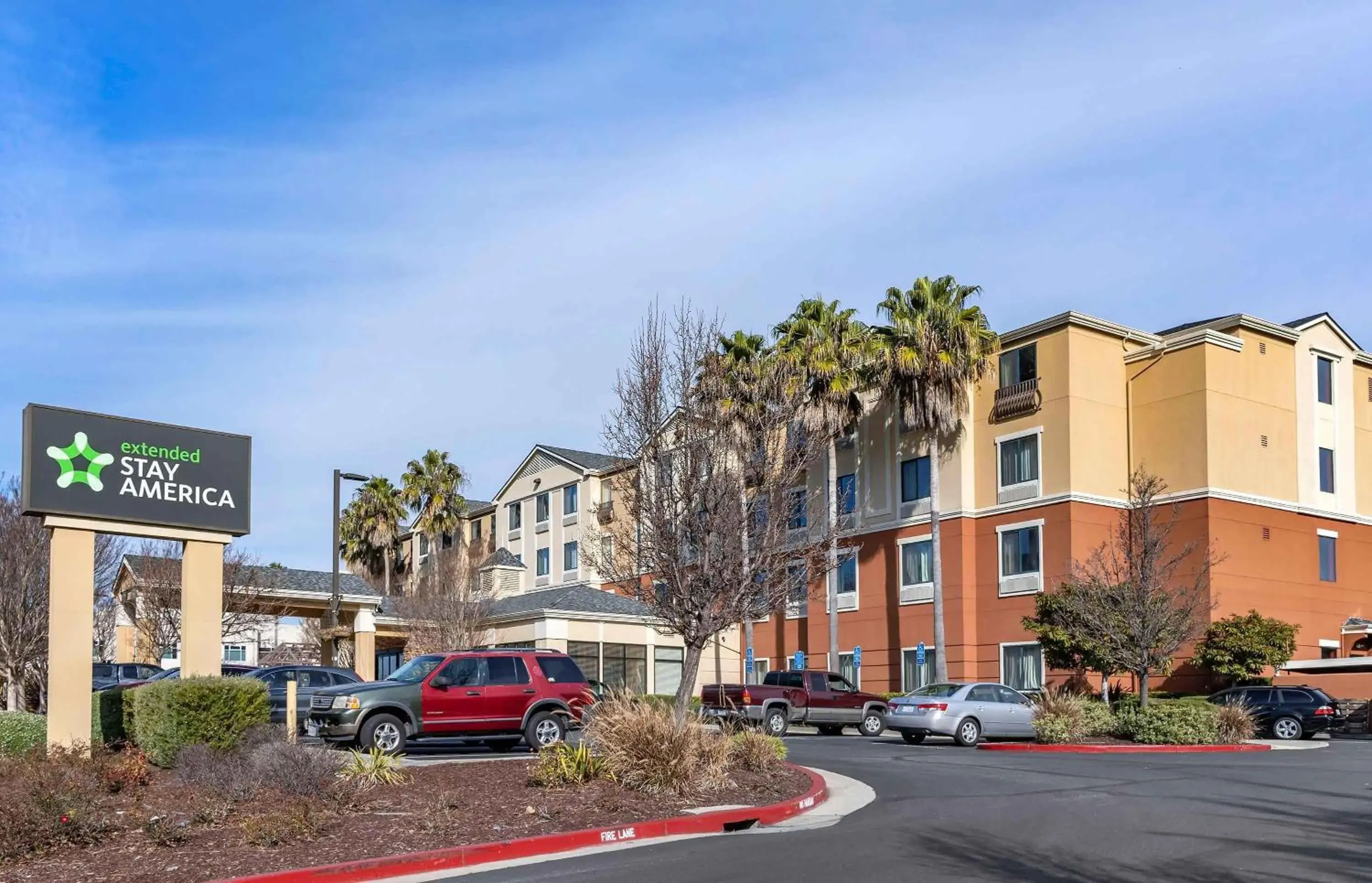 Property building in Extended Stay America Suites - San Rafael - Francisco Blvd East Property building in Extended Stay America Suites - San Rafael - Francisco Blvd East