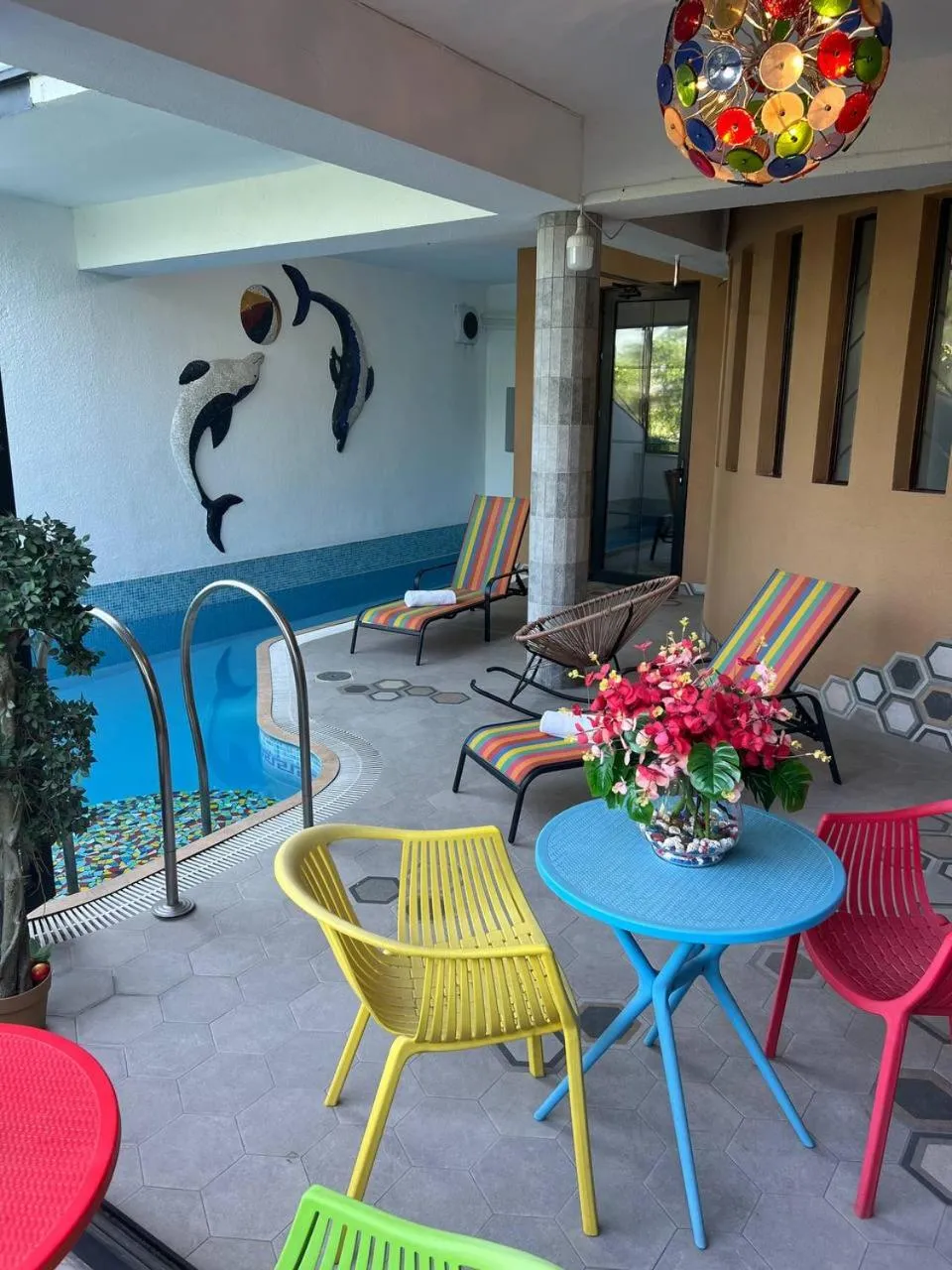 Swimming pool in Hotel Livin