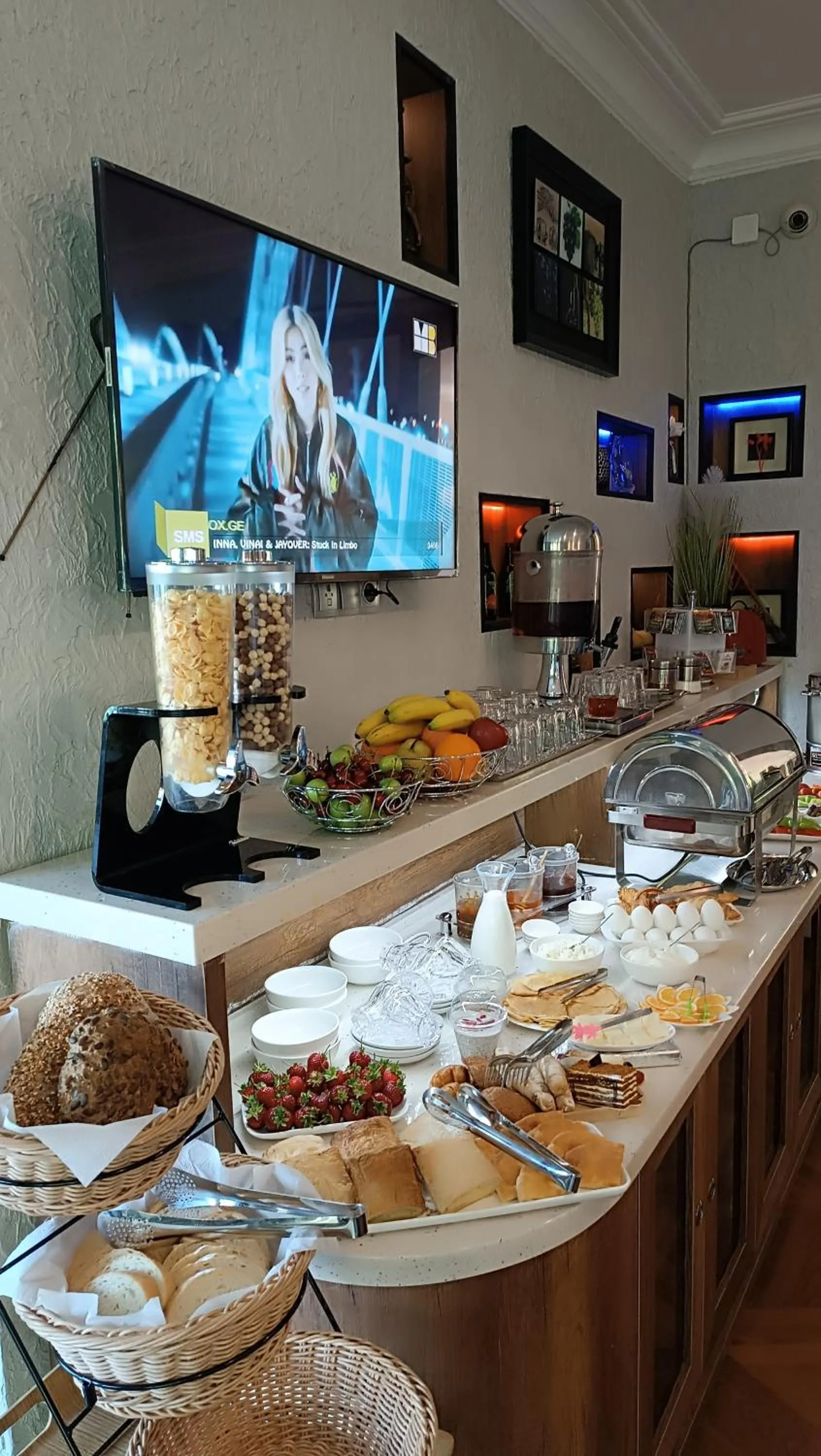 Food and drinks in Hotel Livin