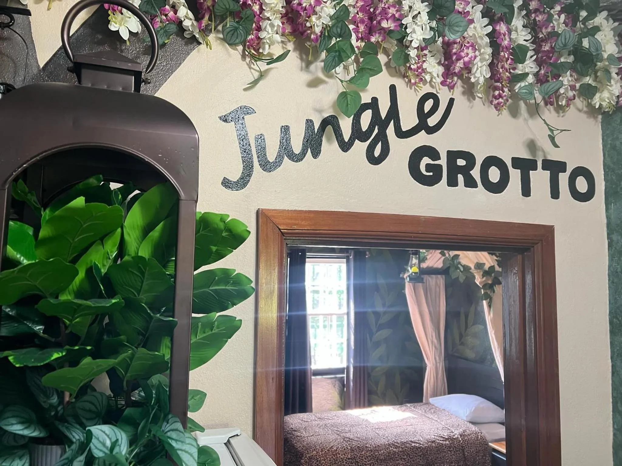 Bed in Belize Budget Suites