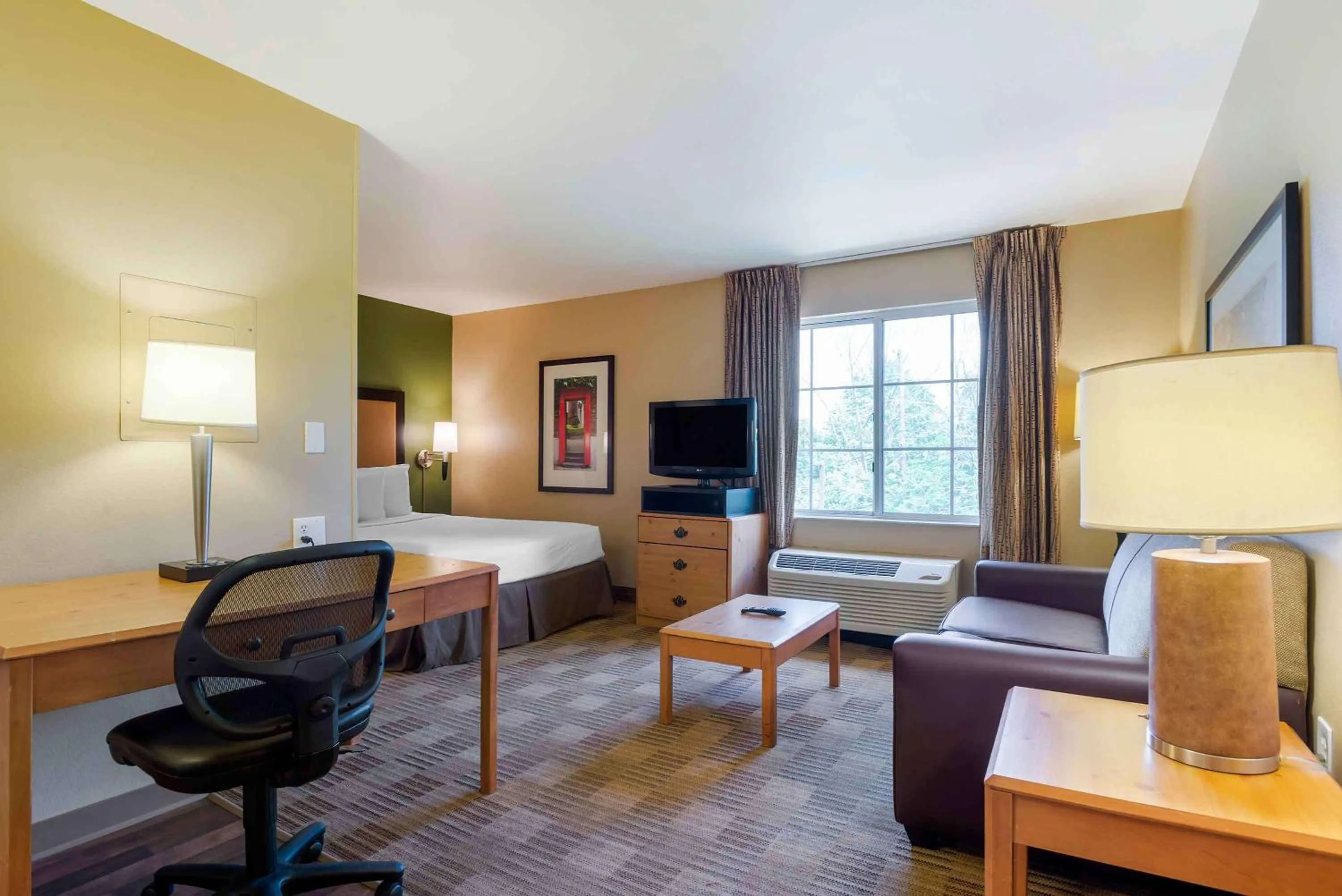 Bedroom in Extended Stay America Suites - Piscataway - Rutgers University