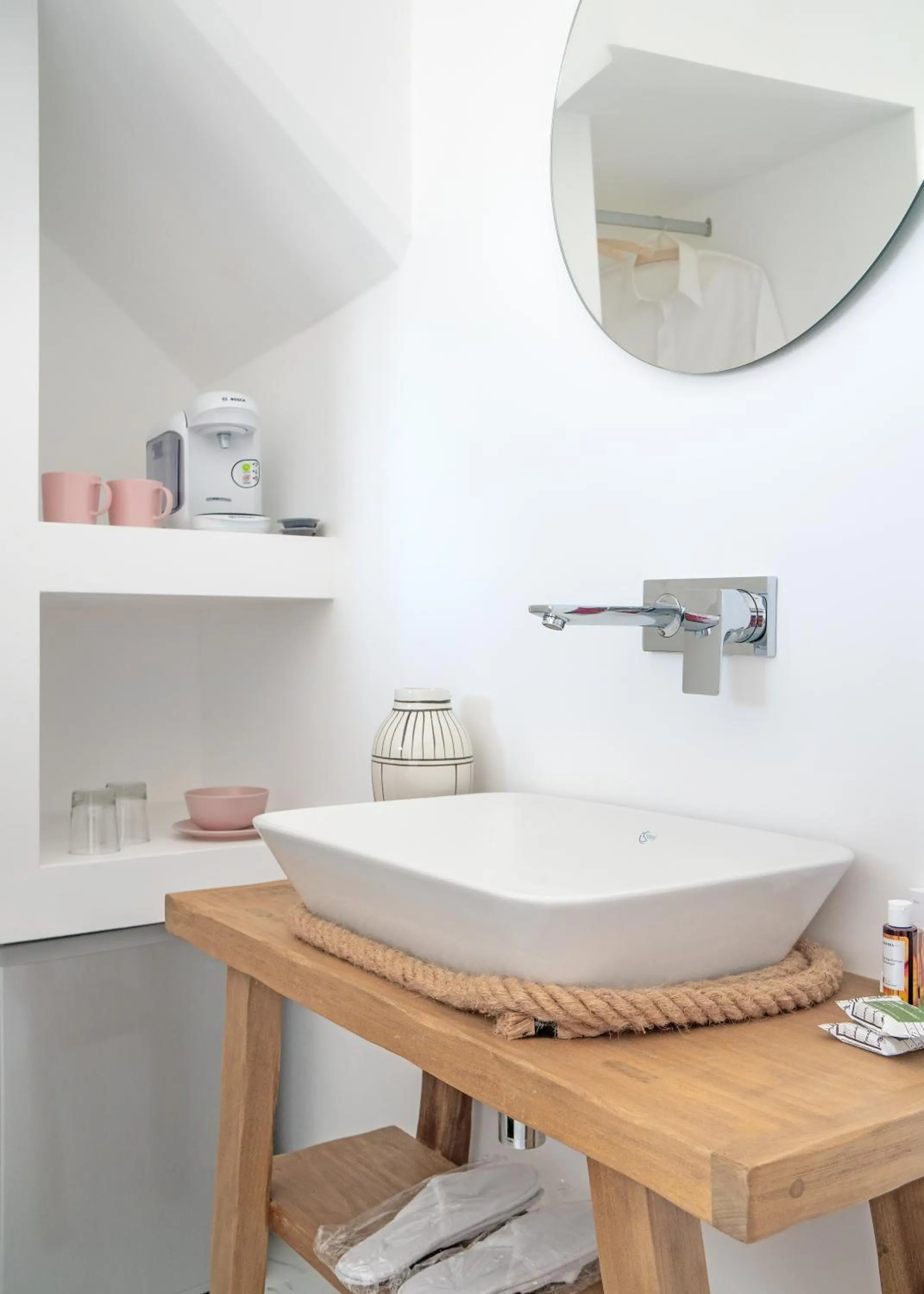 Decorative detail in Central Suites Mykonos