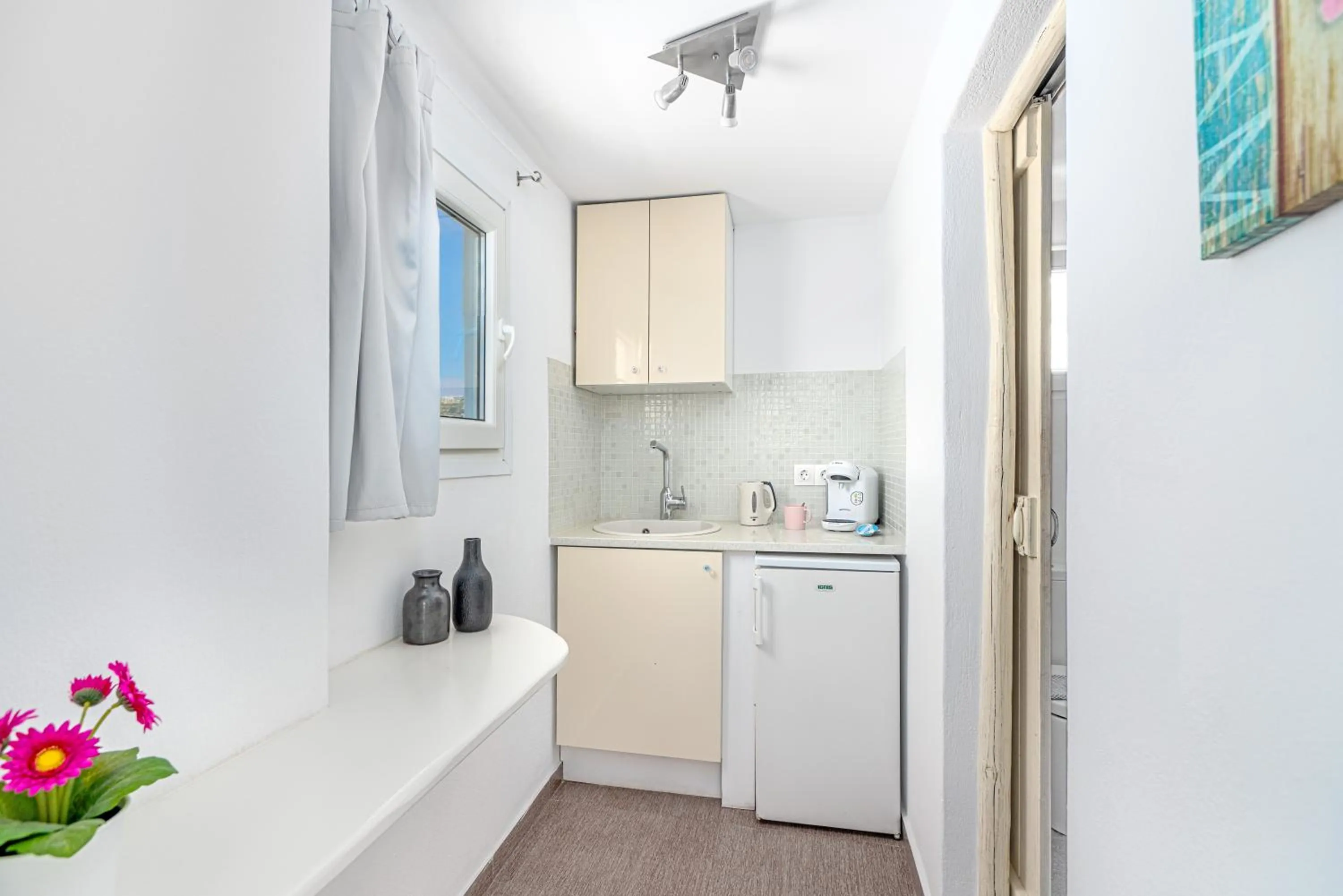 Coffee/tea facilities in Central Suites Mykonos