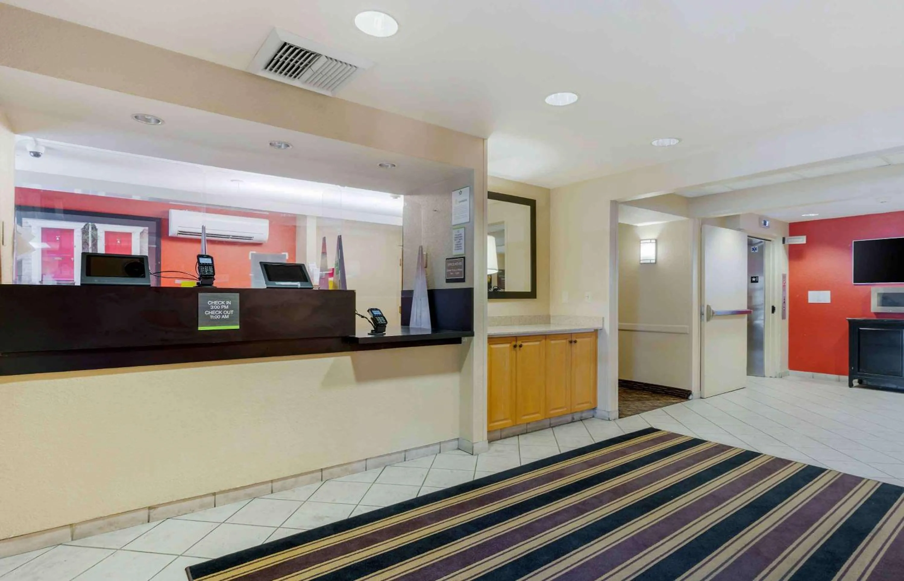 Lobby or reception in Extended Stay America Suites - Pleasanton - Chabot Dr