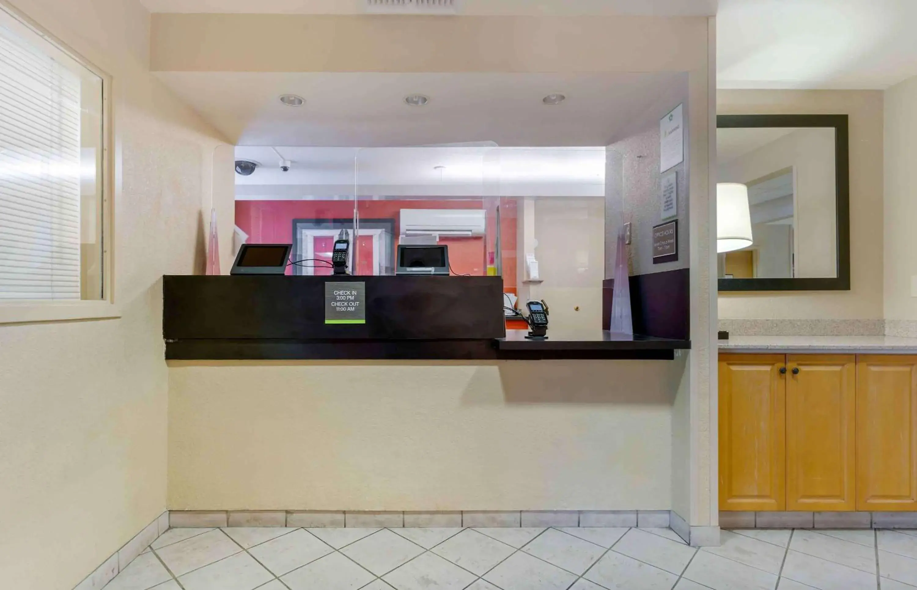 Lobby or reception in Extended Stay America Suites - Pleasanton - Chabot Dr Lobby or reception in Extended Stay America Suites - Pleasanton - Chabot Dr