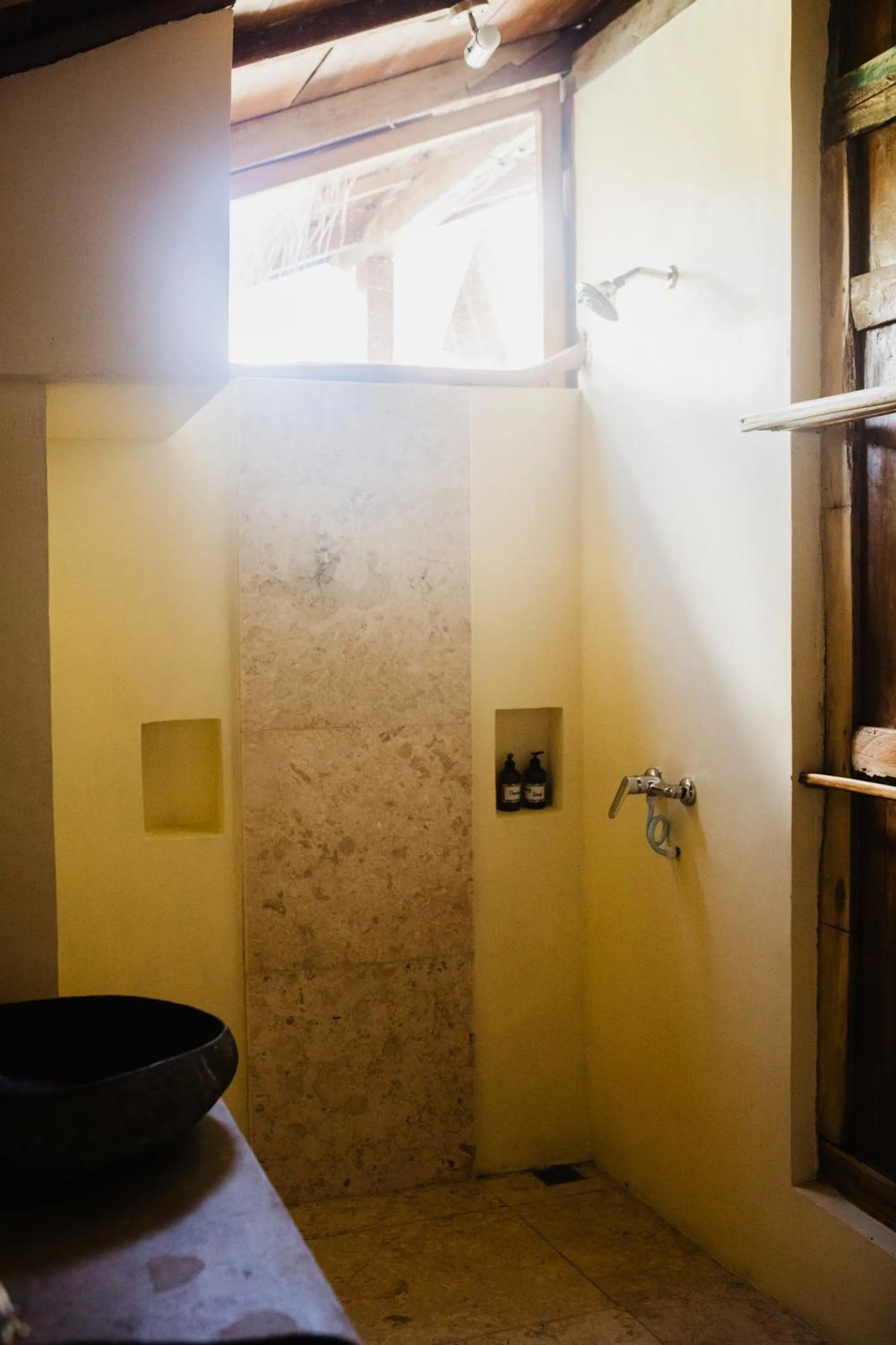 Shower in Kalyssa Beach Bungalows