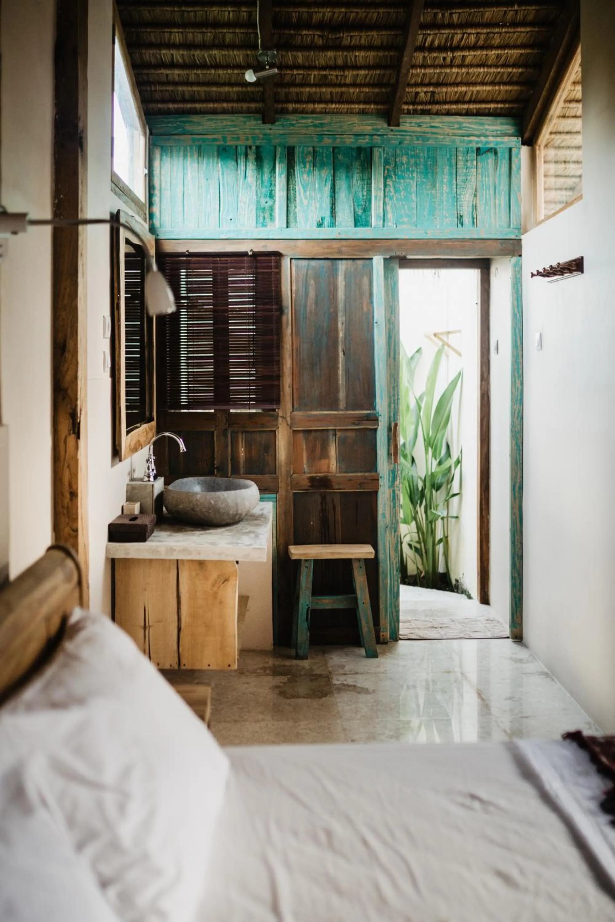 Photo of the whole room, Bed in Kalyssa Beach Bungalows