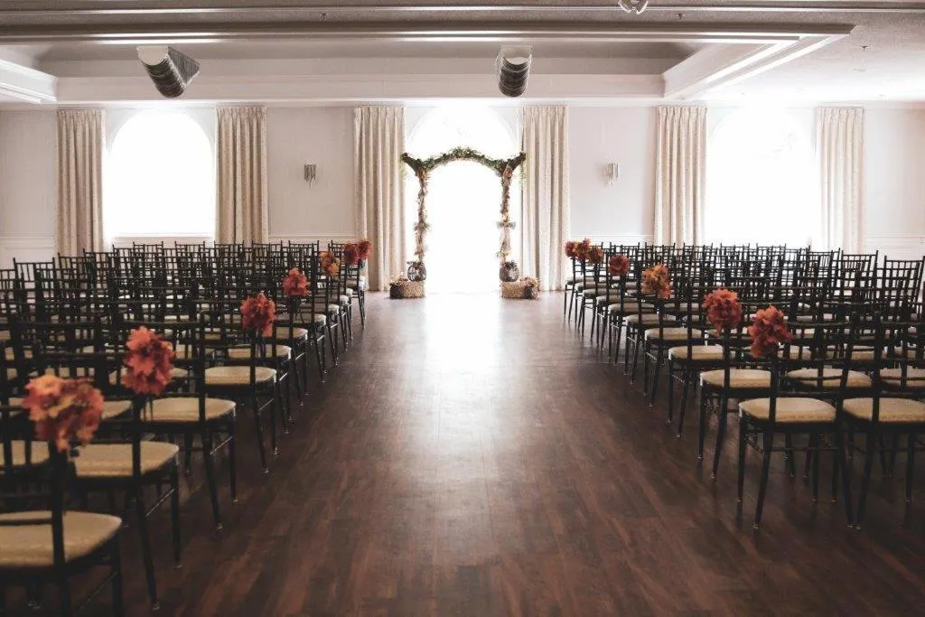 wedding in Colonial Hotel