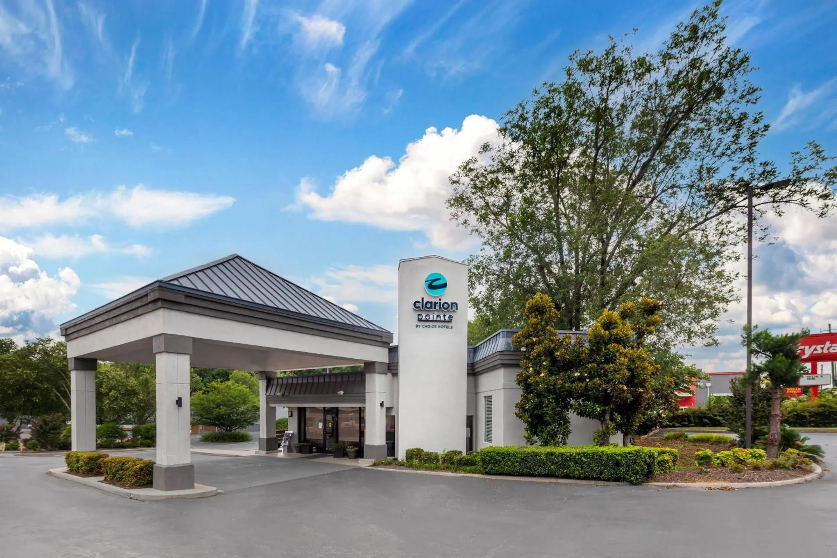 Property building in Clarion Pointe Morrow - Atlanta South Property building in Clarion Pointe Morrow - Atlanta South