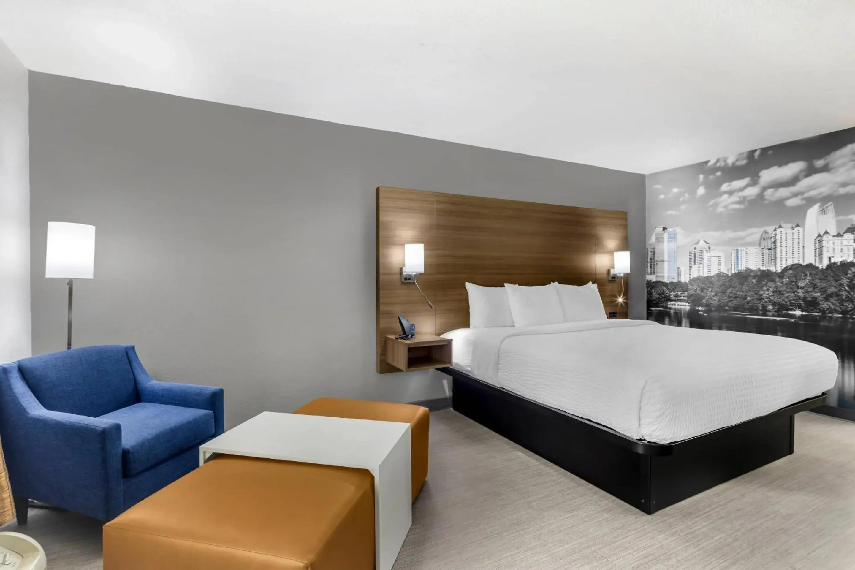 Bedroom, Bed in Clarion Pointe Morrow - Atlanta South Bedroom, Bed in Clarion Pointe Morrow - Atlanta South