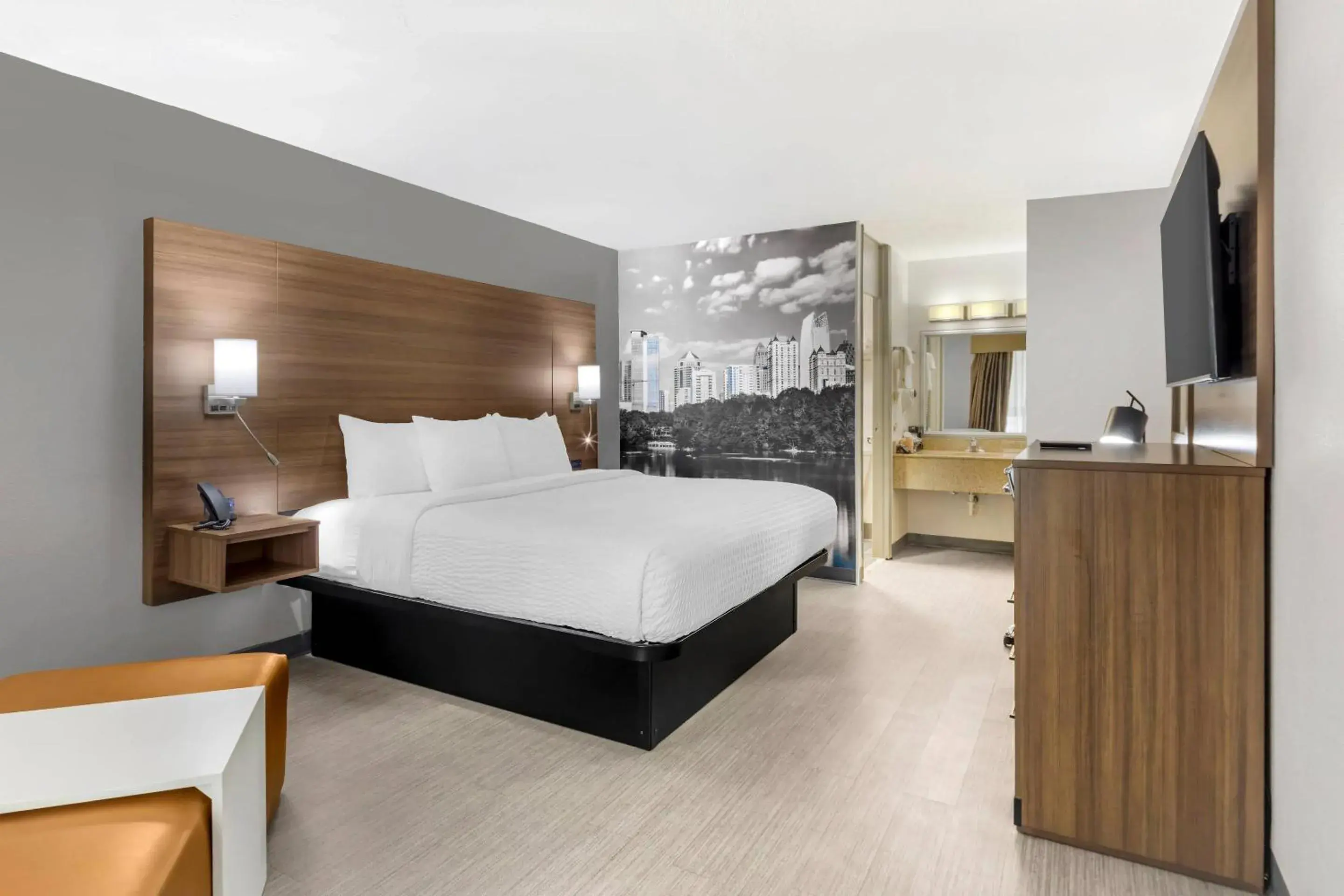 Bedroom, Bed in Clarion Pointe Morrow - Atlanta South Bedroom, Bed in Clarion Pointe Morrow - Atlanta South