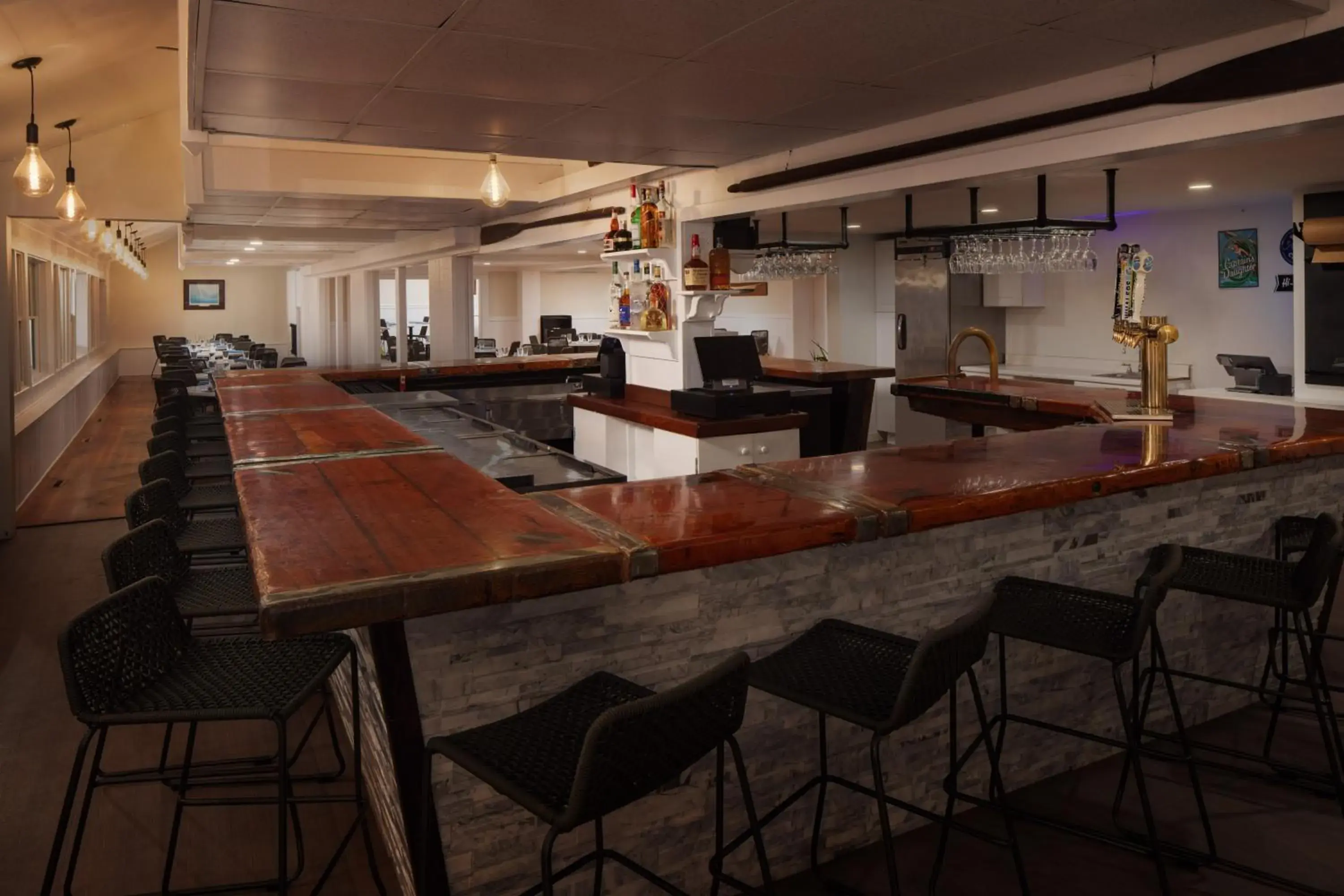 Lounge or bar in Pleasant View Inn Lounge or bar in Pleasant View Inn