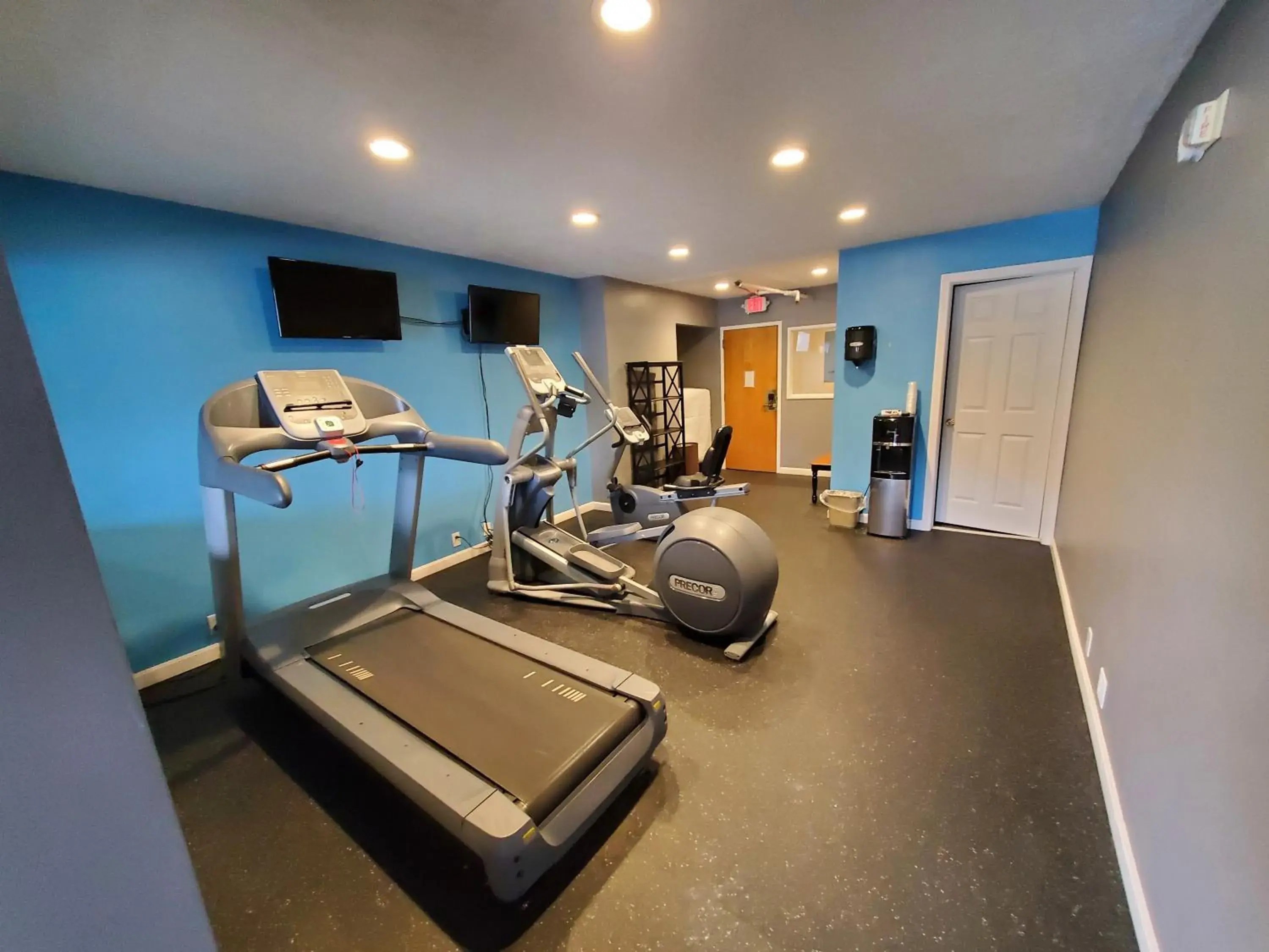 Fitness centre/facilities, Fitness Center/Facilities in Groton Inn & Suites