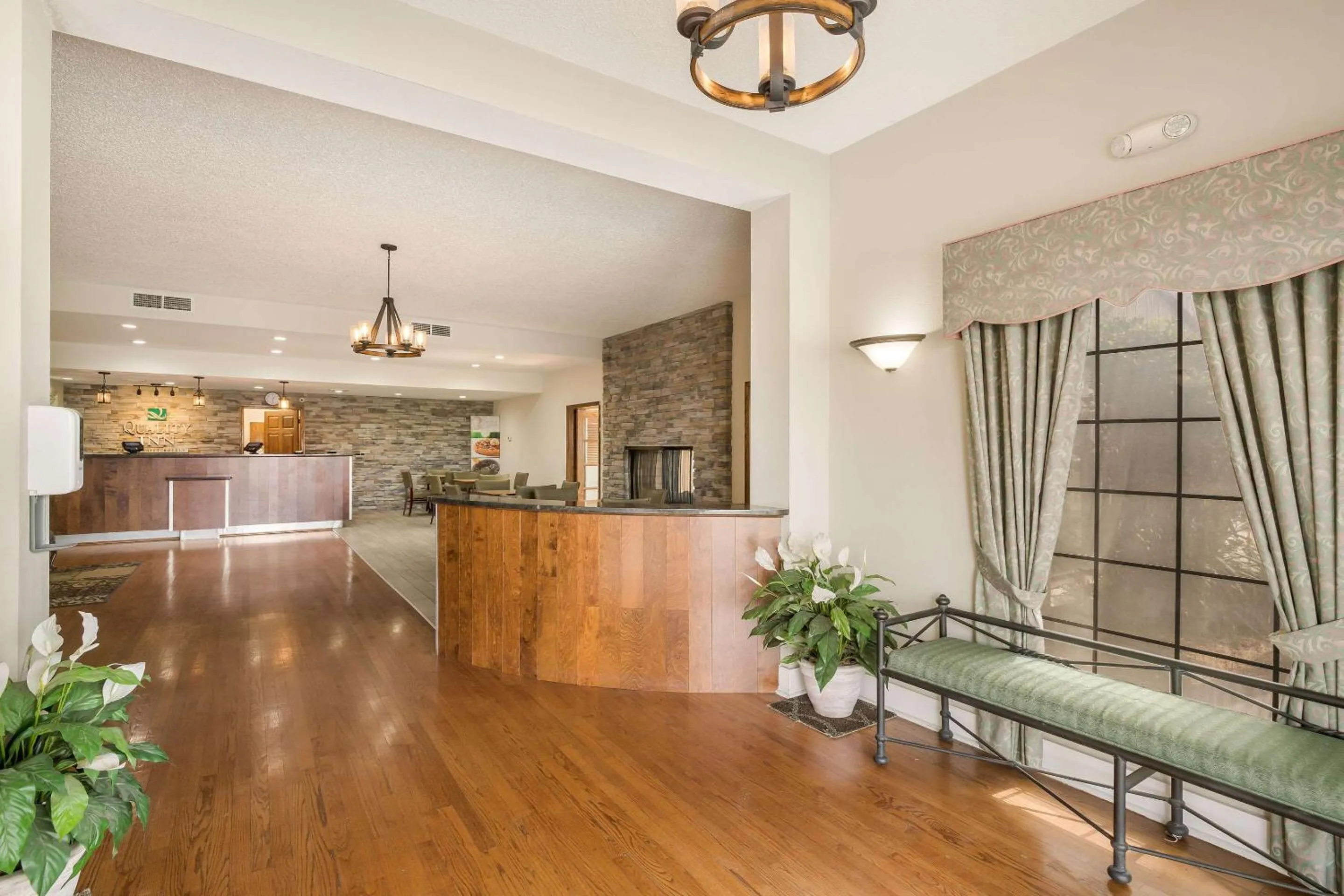 Lobby or reception in Quality Inn Tulsa Central