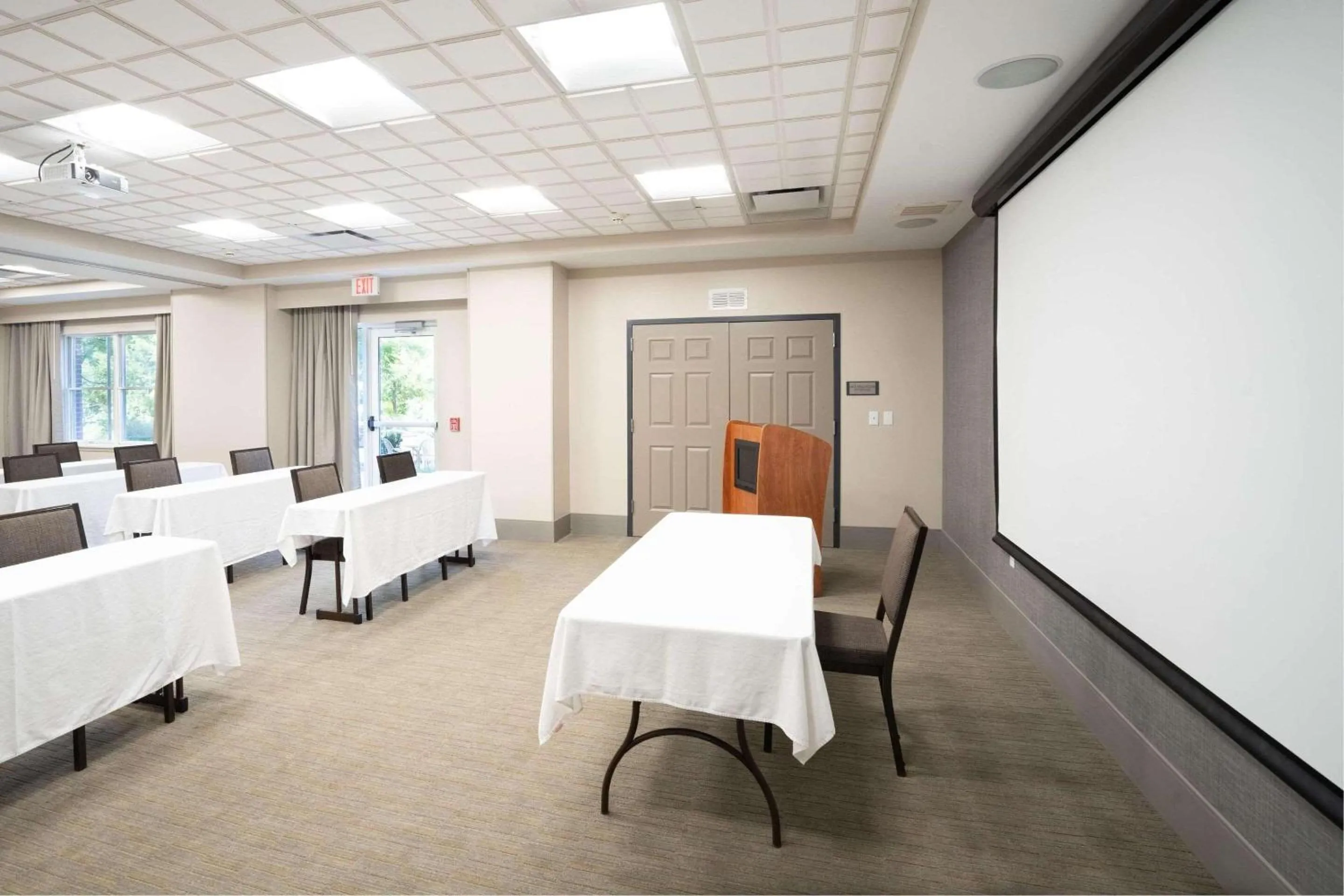 Meeting/conference room in Country Inn & Suites by Radisson, State College Penn State Area , PA