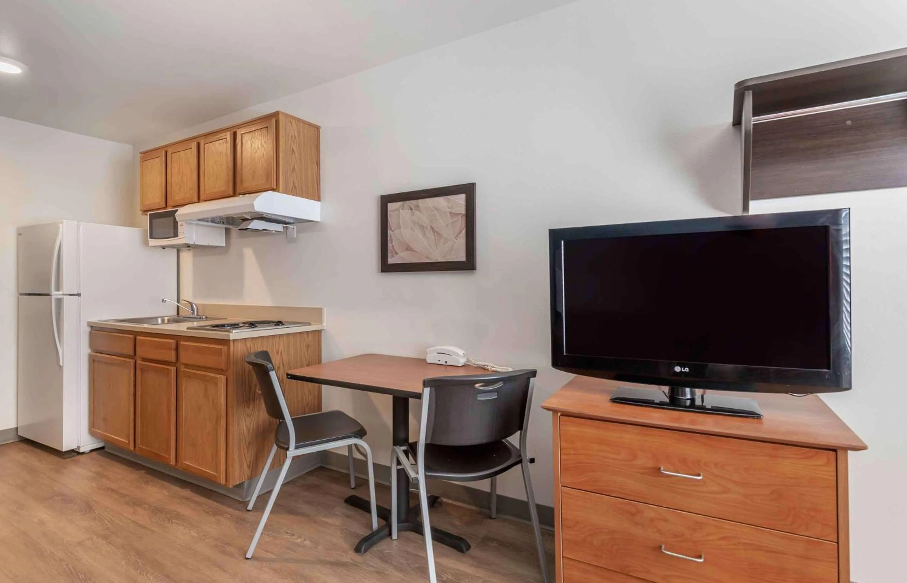 Bedroom in Extended Stay America Select Suites - Austin - Northwest