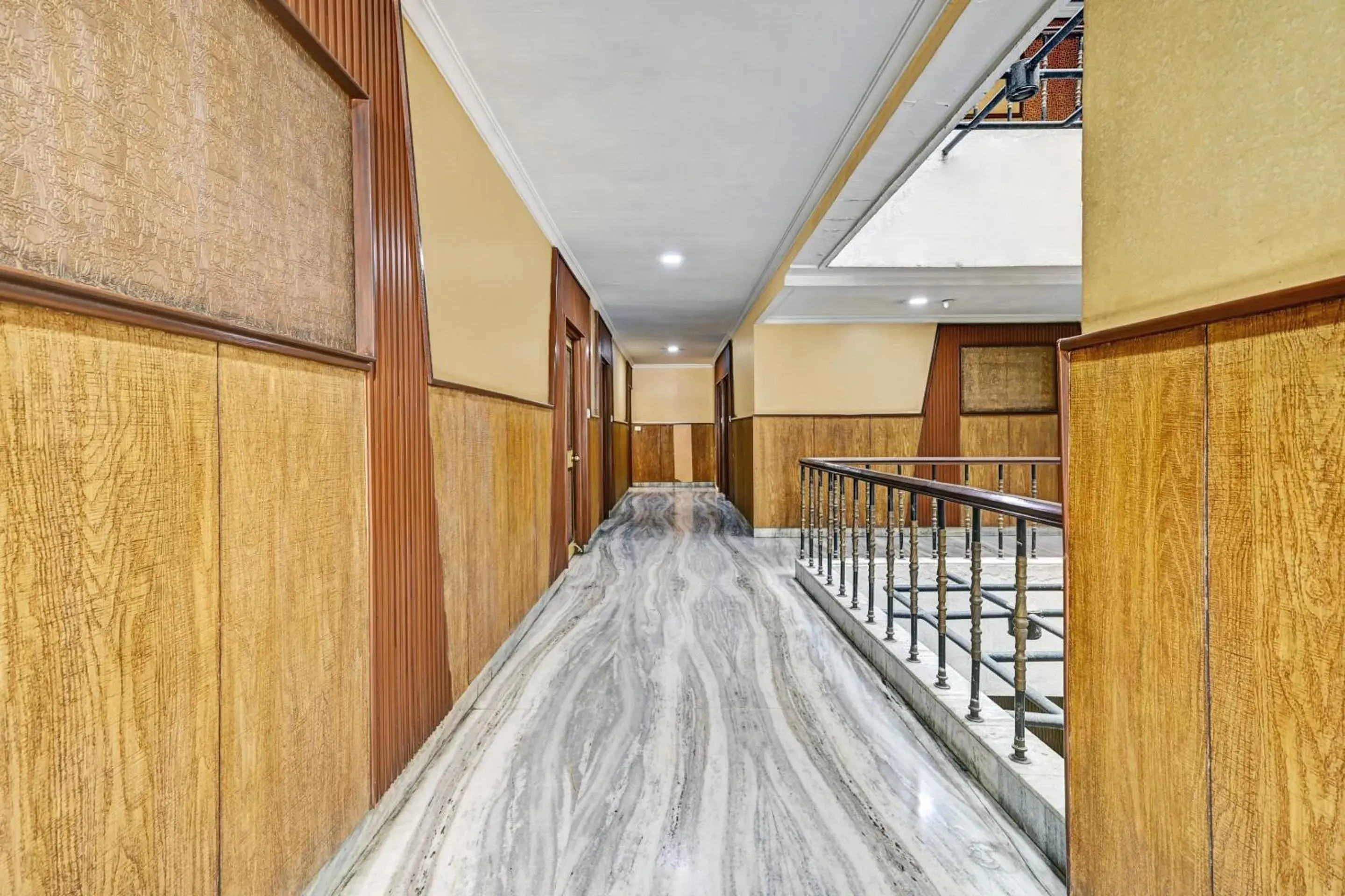 Lobby or reception in Townhouse OAK Hotel Belsons Taj Mahal Lobby or reception in Townhouse OAK Hotel Belsons Taj Mahal