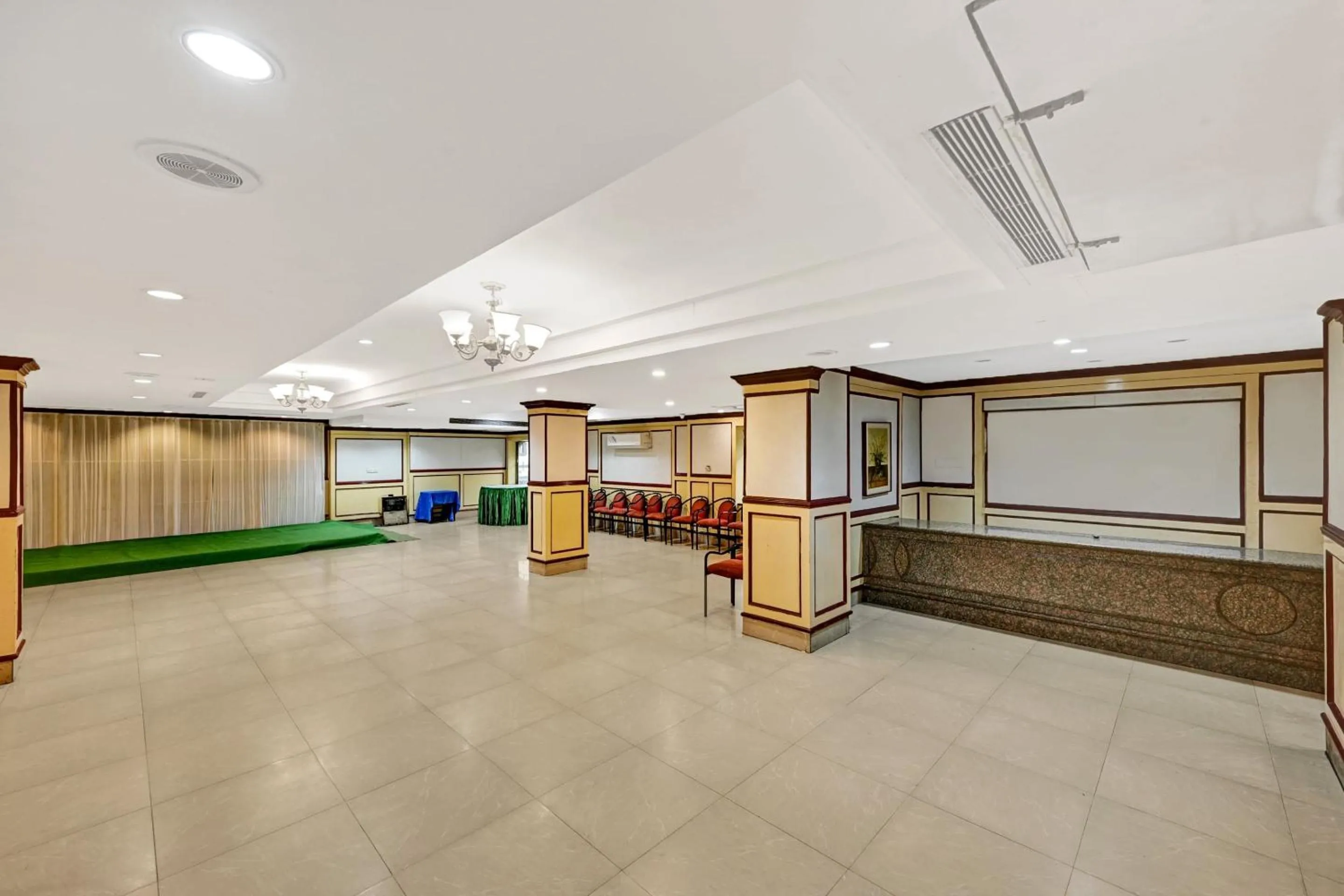 Other in Super Townhouse OAK Hotel Belsons Taj Mahal