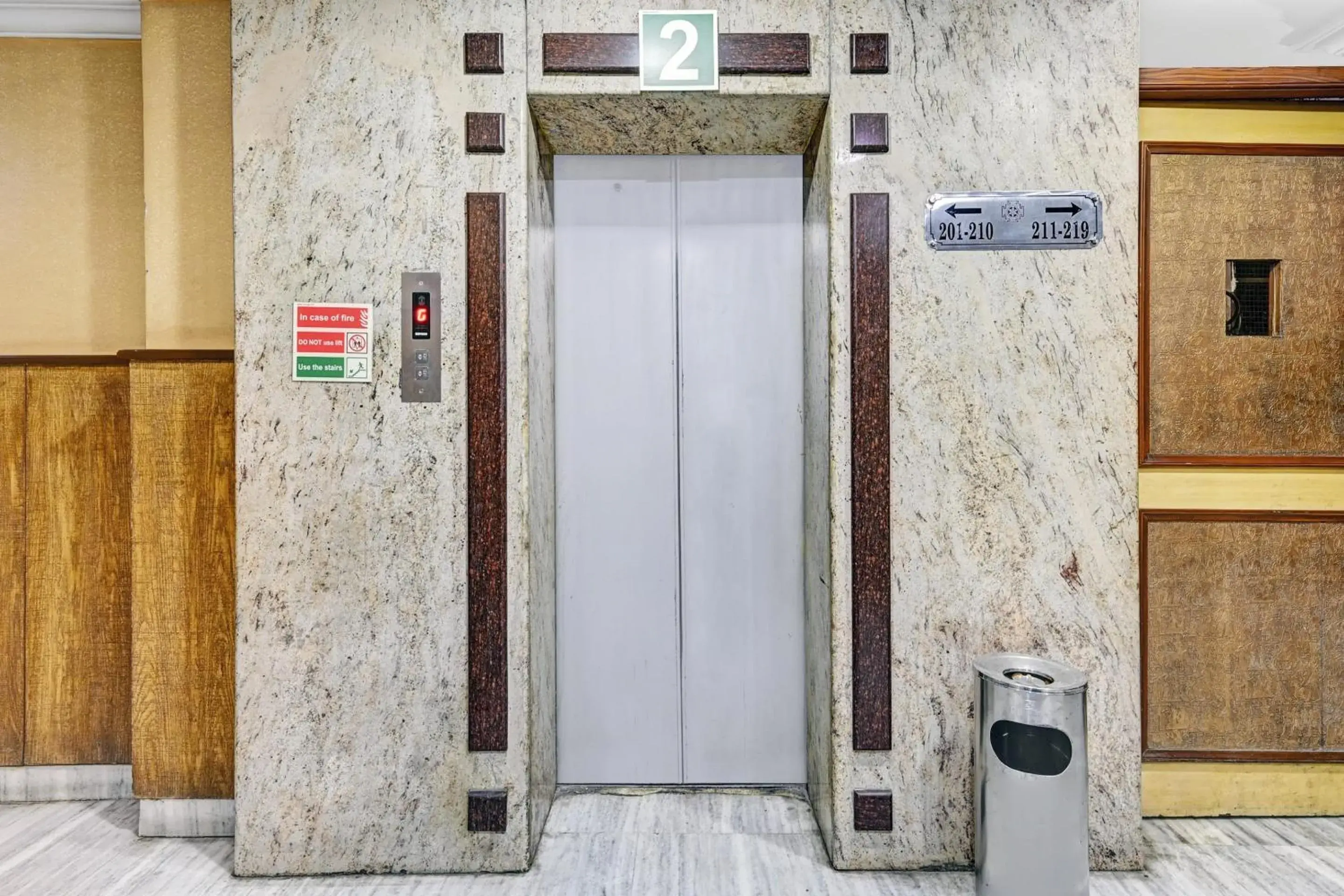 Lobby or reception in Townhouse OAK Hotel Belsons Taj Mahal Lobby or reception in Townhouse OAK Hotel Belsons Taj Mahal