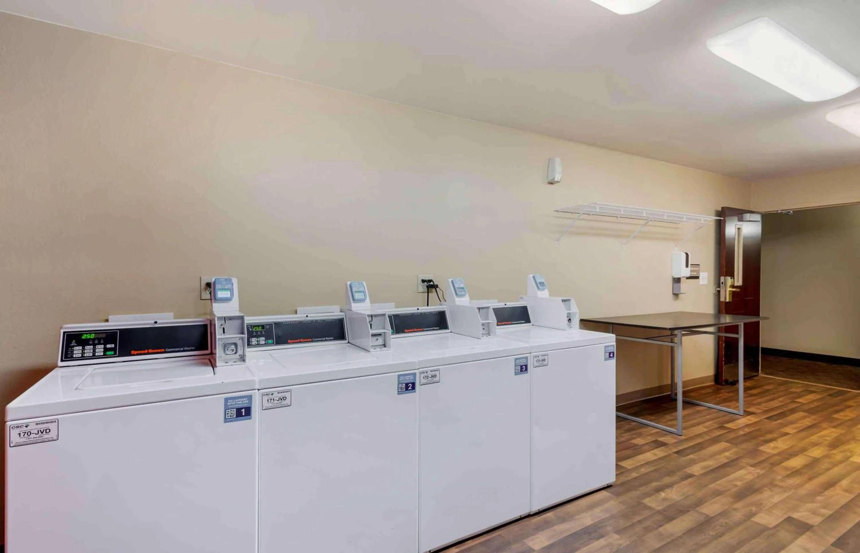 Property building in Extended Stay America Select Suites - Atlanta - Marietta - Windy Hill