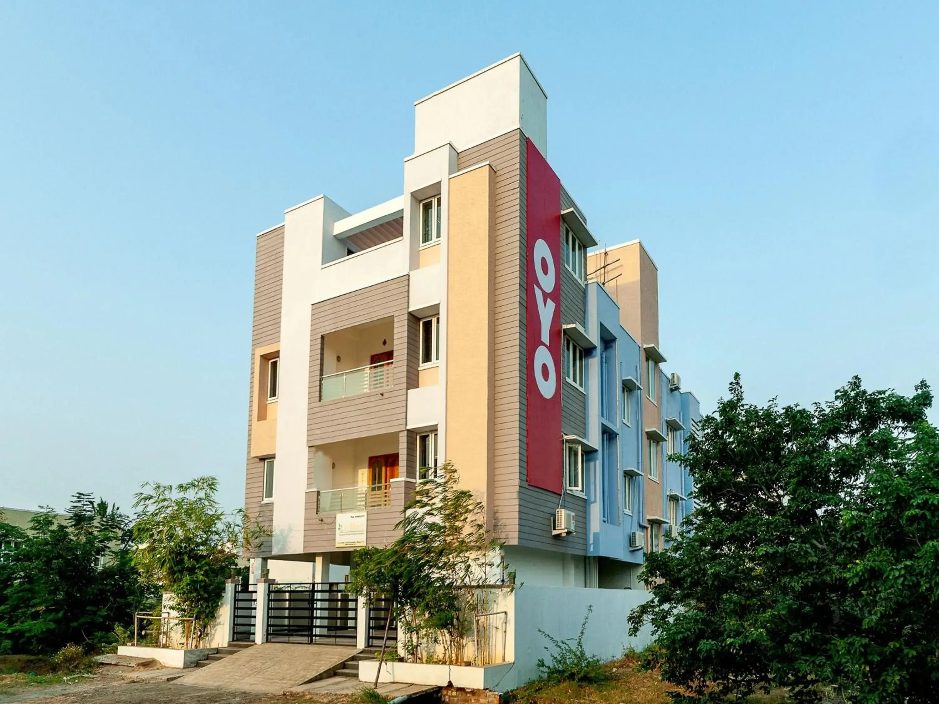 Facade/entrance in Super Hotel O Le Mint OMR Facade/entrance in Super Hotel O Le Mint OMR