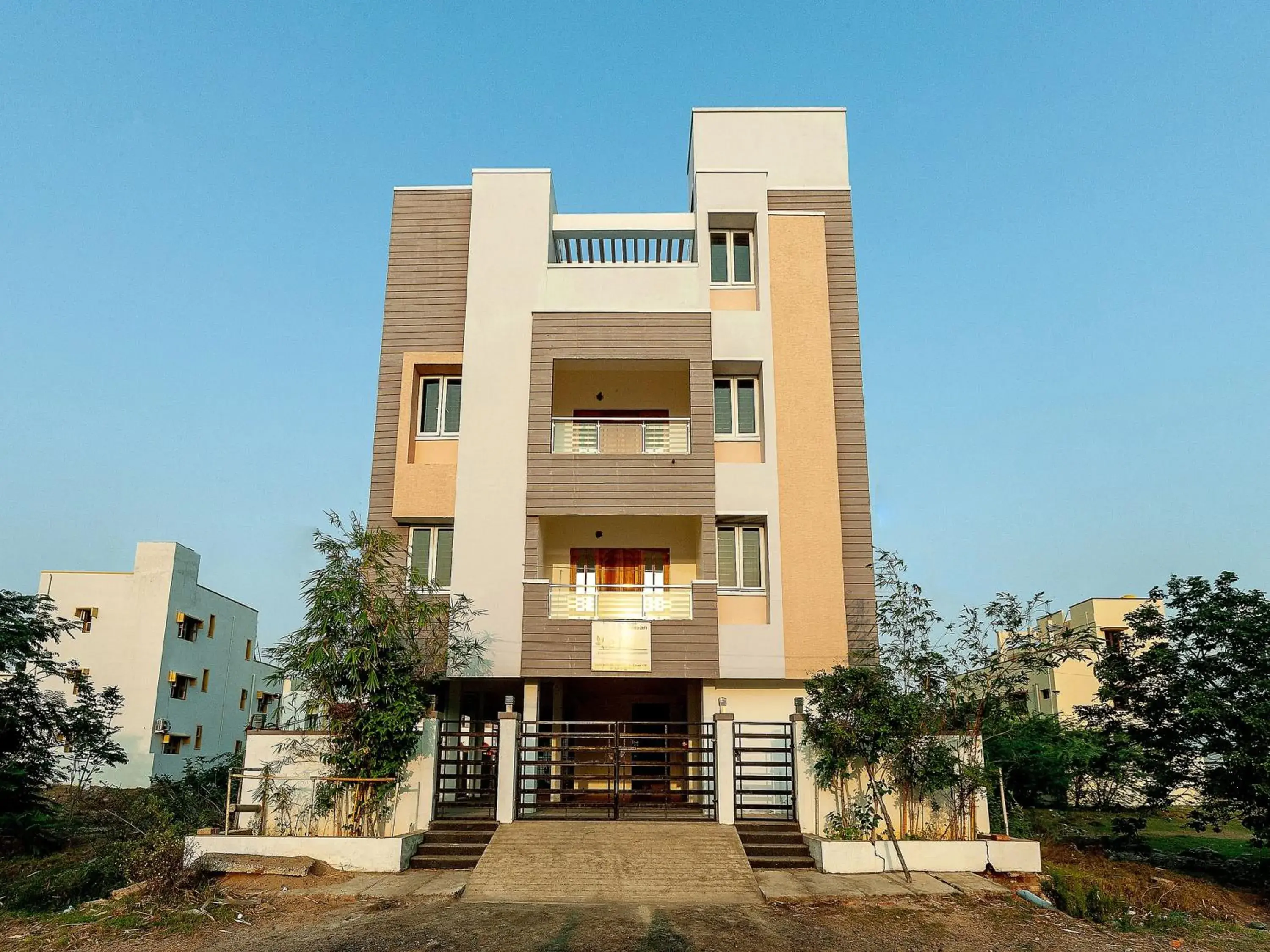 Facade/entrance in Hotel O Le Mint OMR Facade/entrance in Hotel O Le Mint OMR